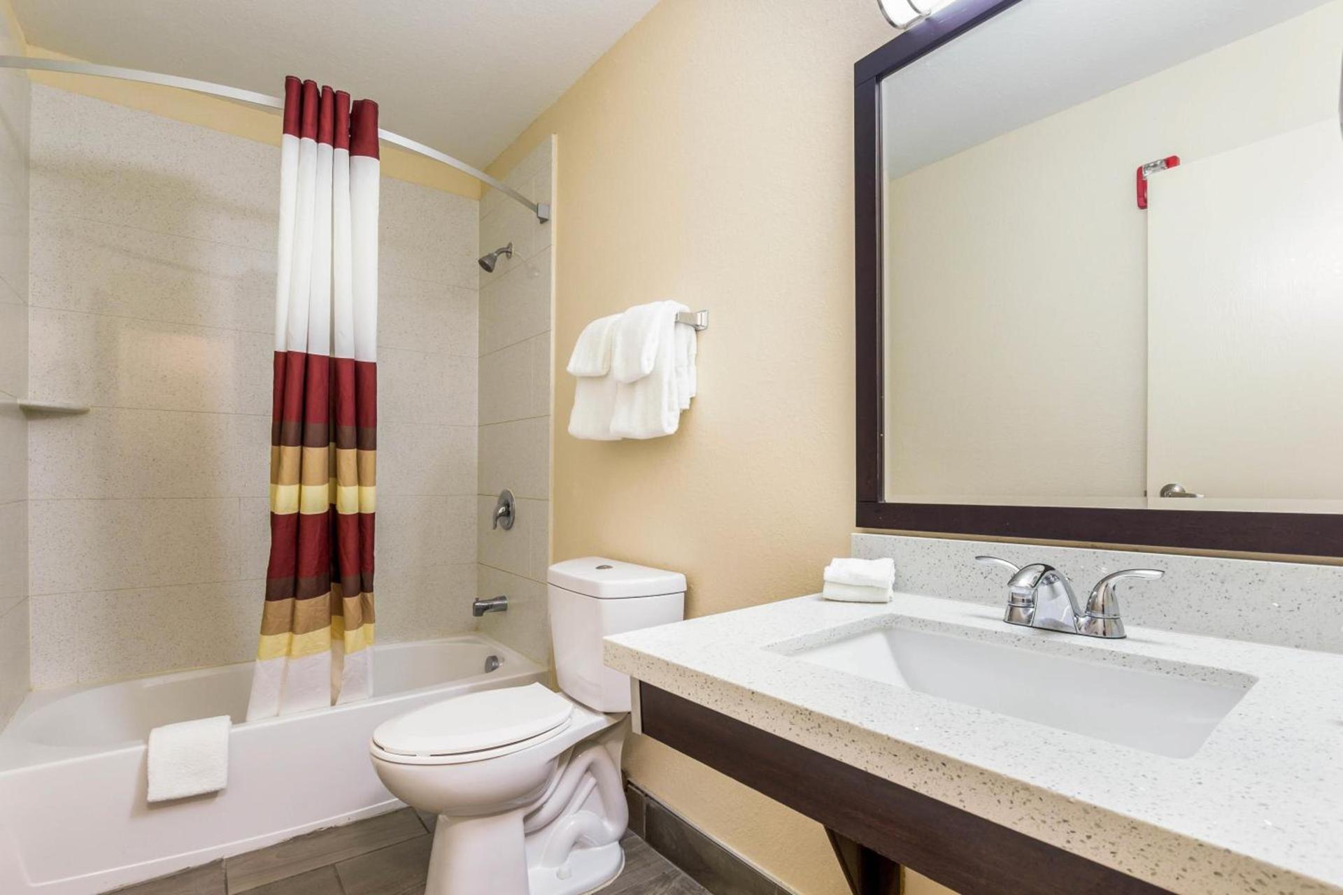 Red Roof Inn Dry Ridge photo 35