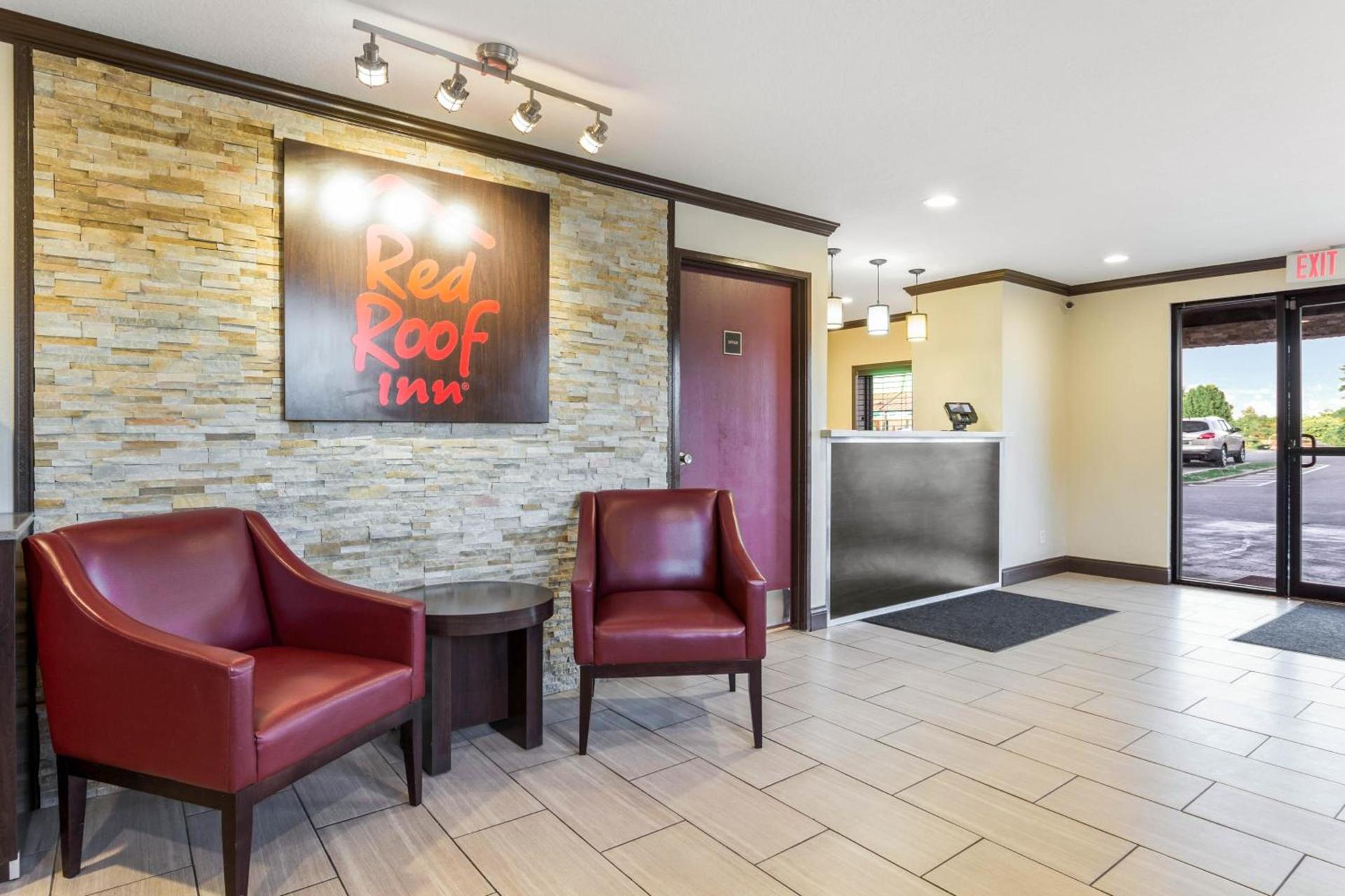 Red Roof Inn Dry Ridge photo 13