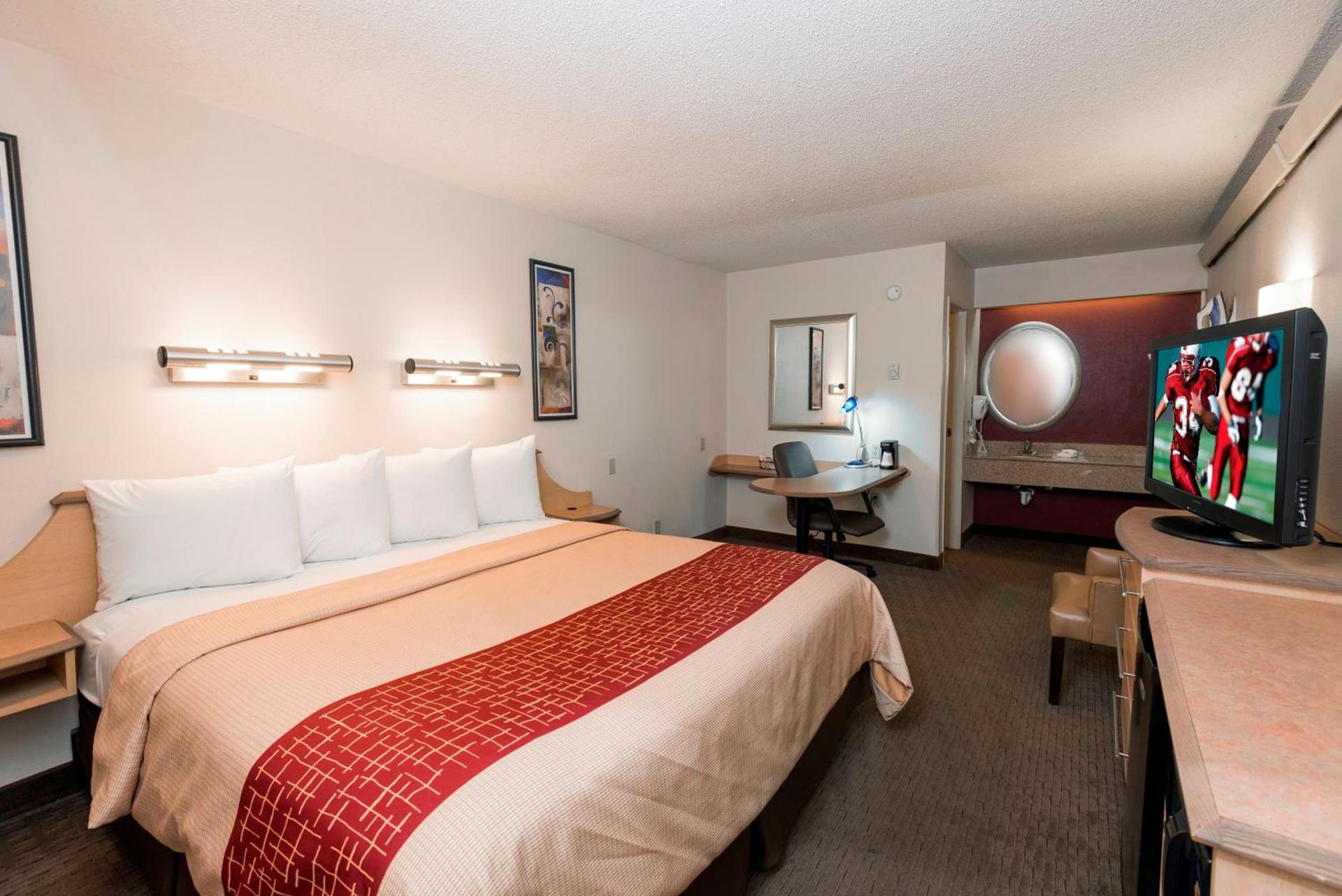 Red Roof Inn Buffalo - Hamburg/ I-90 photo 4