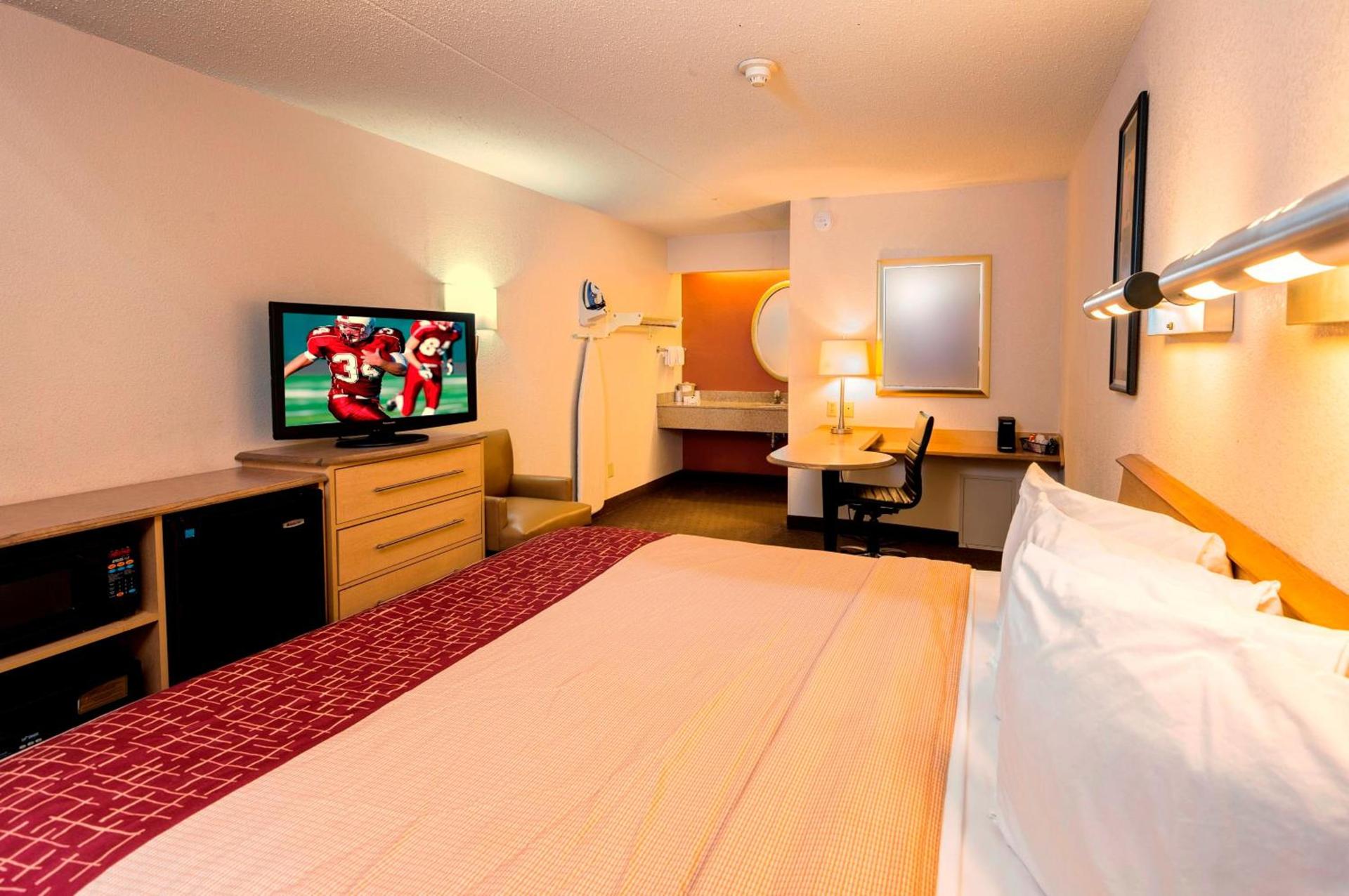 Red Roof Inn Buffalo - Hamburg/ I-90 photo 5
