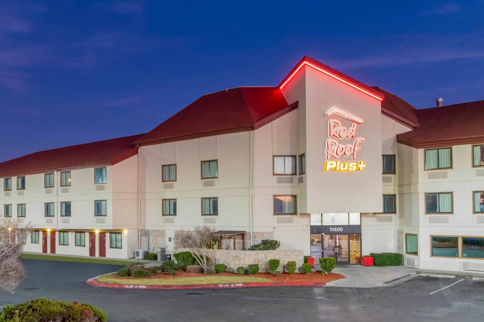 Red Roof Inn PLUS+ El Paso East photo 4
