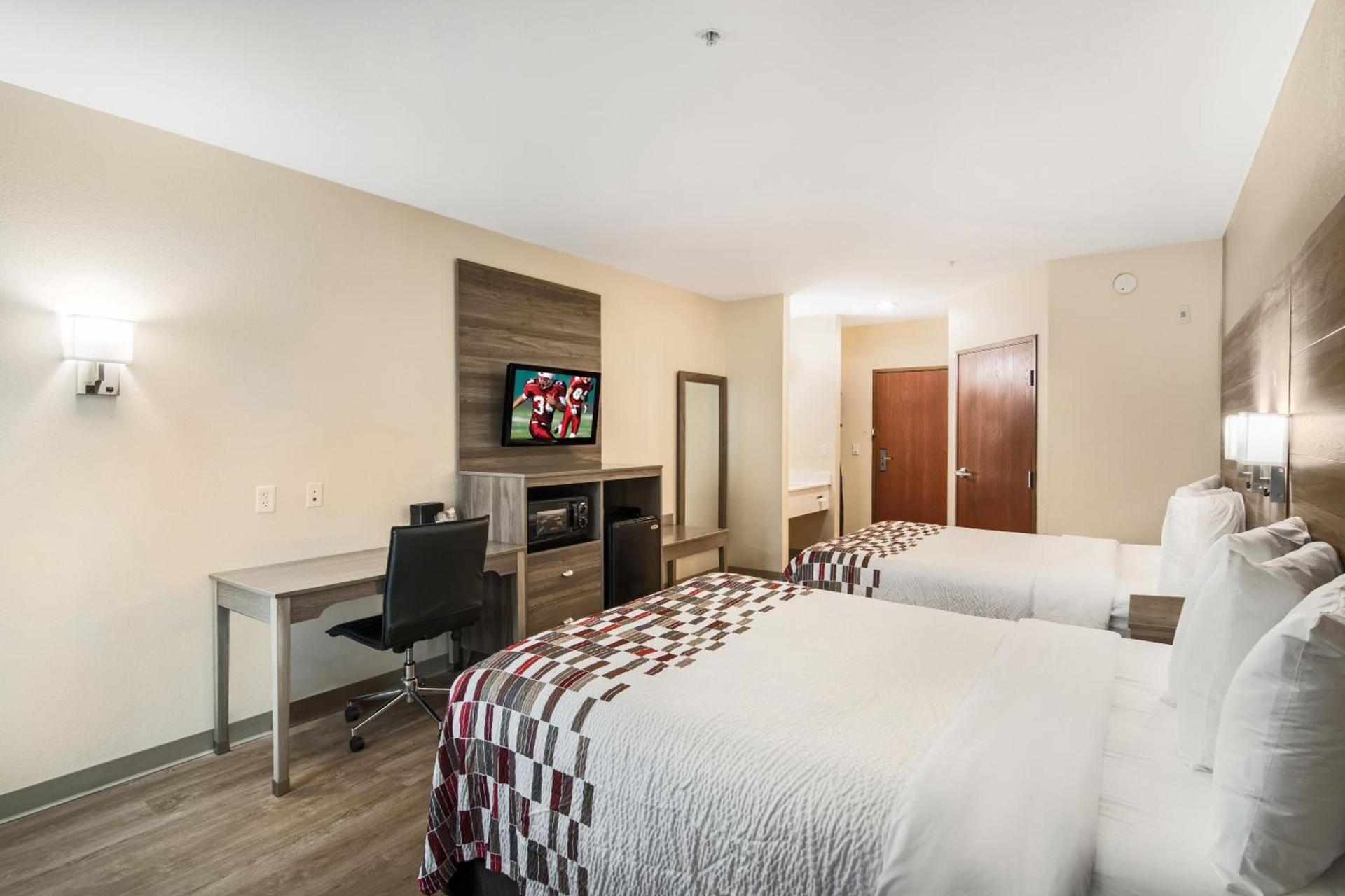 Red Roof Inn Panama City photo 23