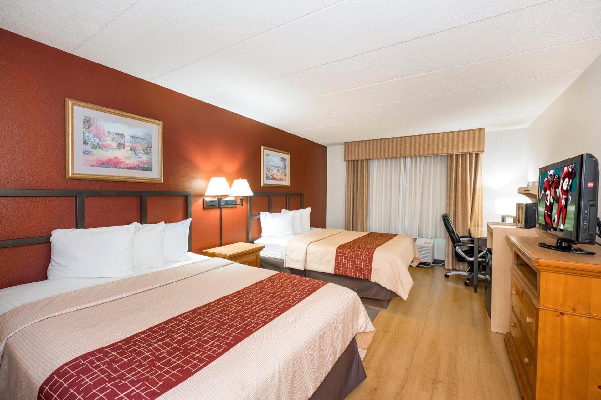 Red Roof Inn & Suites Stafford, VA - Quantico photo 13