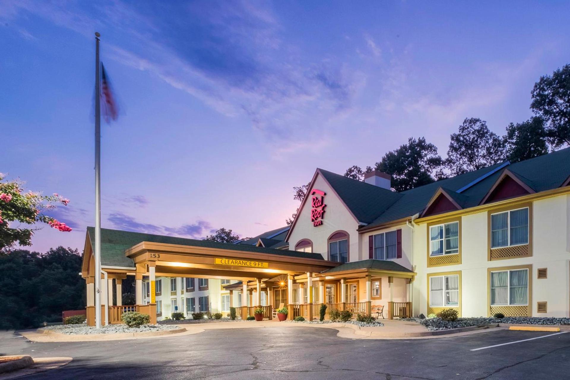 Red Roof Inn & Suites Stafford, VA - Quantico photo 2