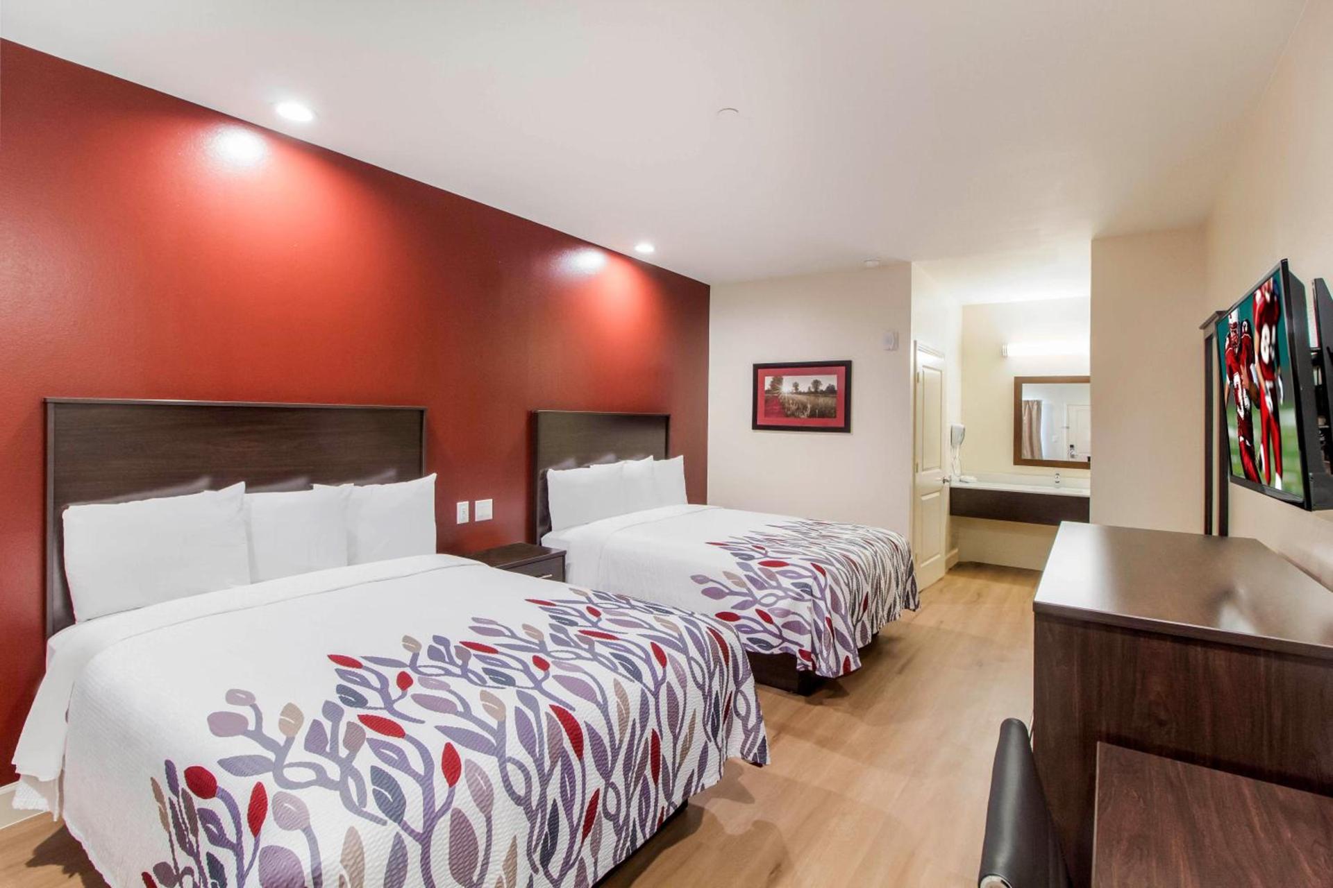 Red Roof Inn Houston - Willowbrook photo 21