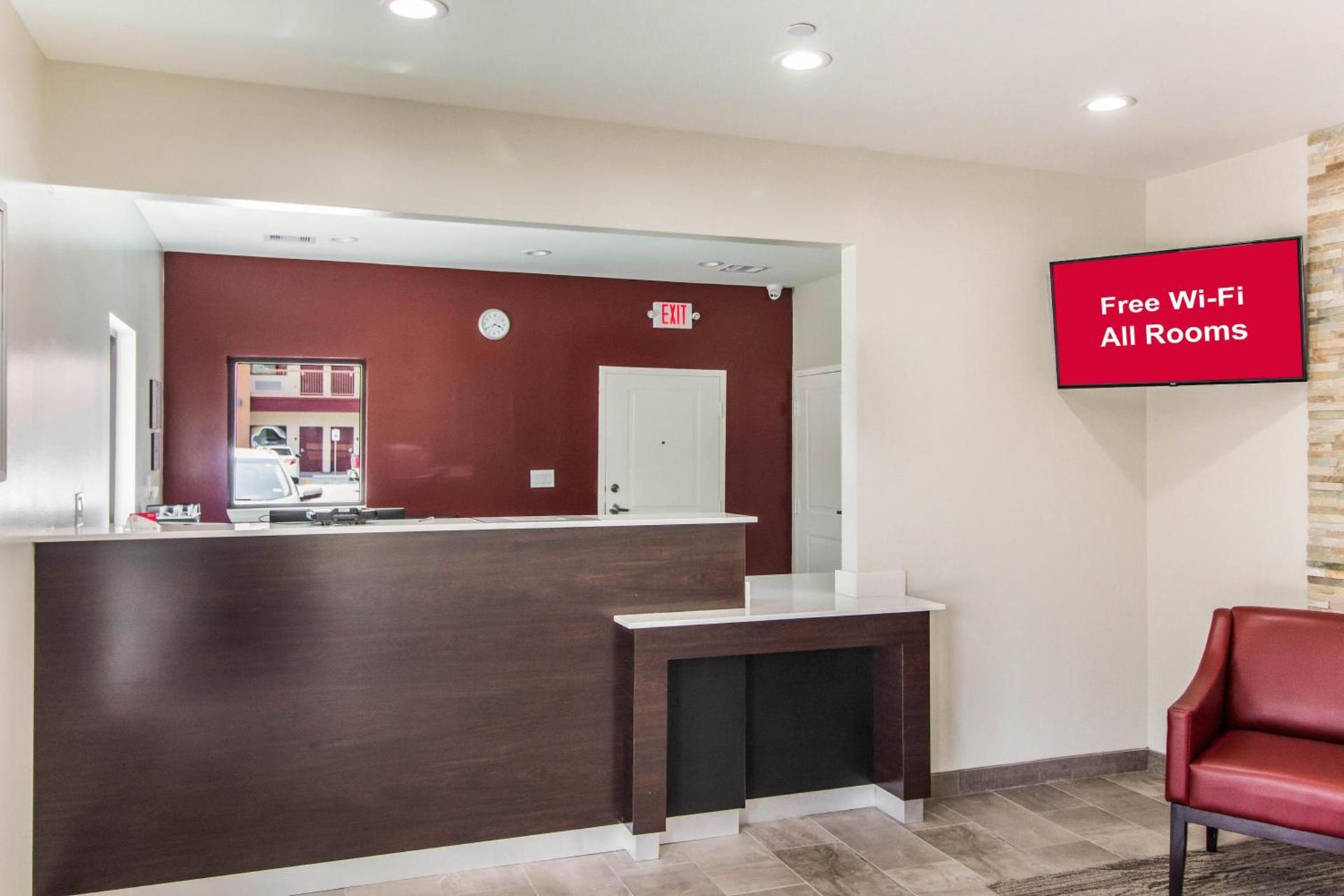 Red Roof Inn Houston - Willowbrook photo 10