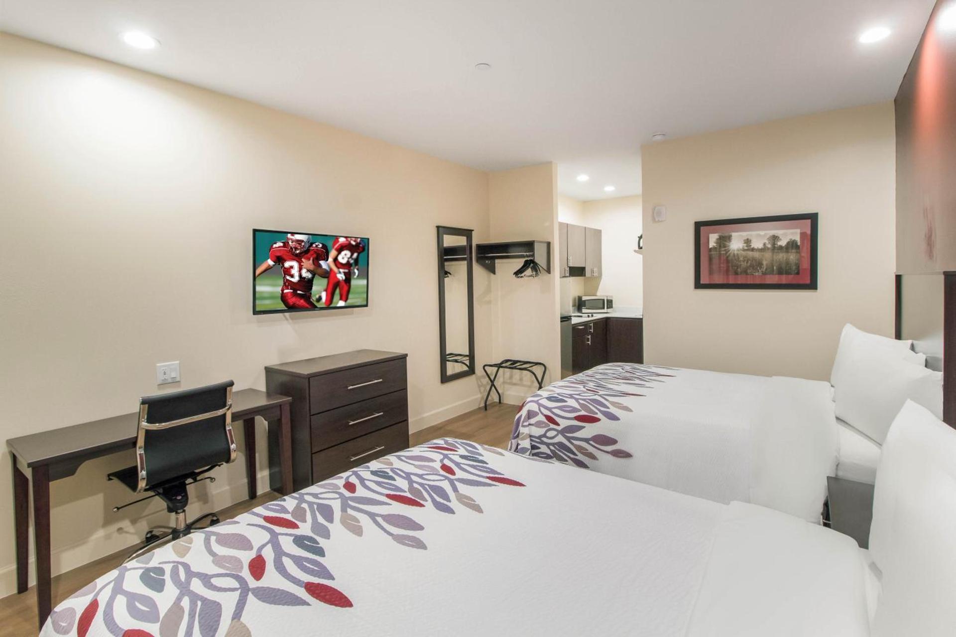 Red Roof Inn Houston - Willowbrook photo 23