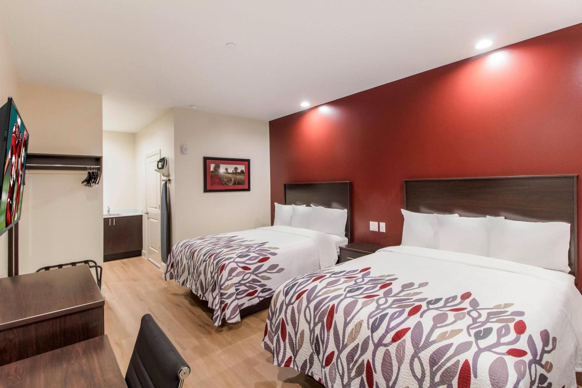 Red Roof Inn Houston - Willowbrook photo 22