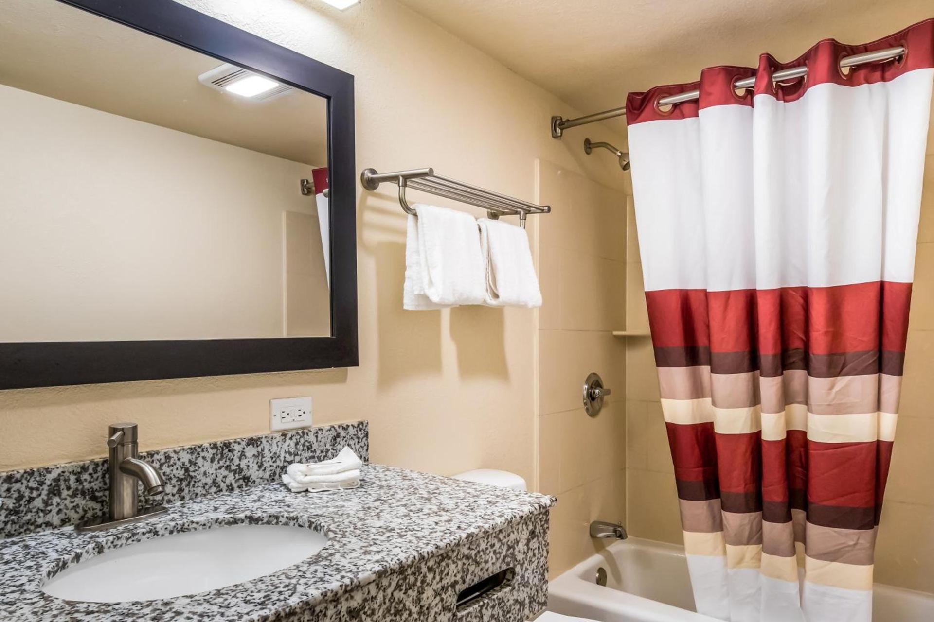 Red Roof Inn Chicago - Alsip photo 28