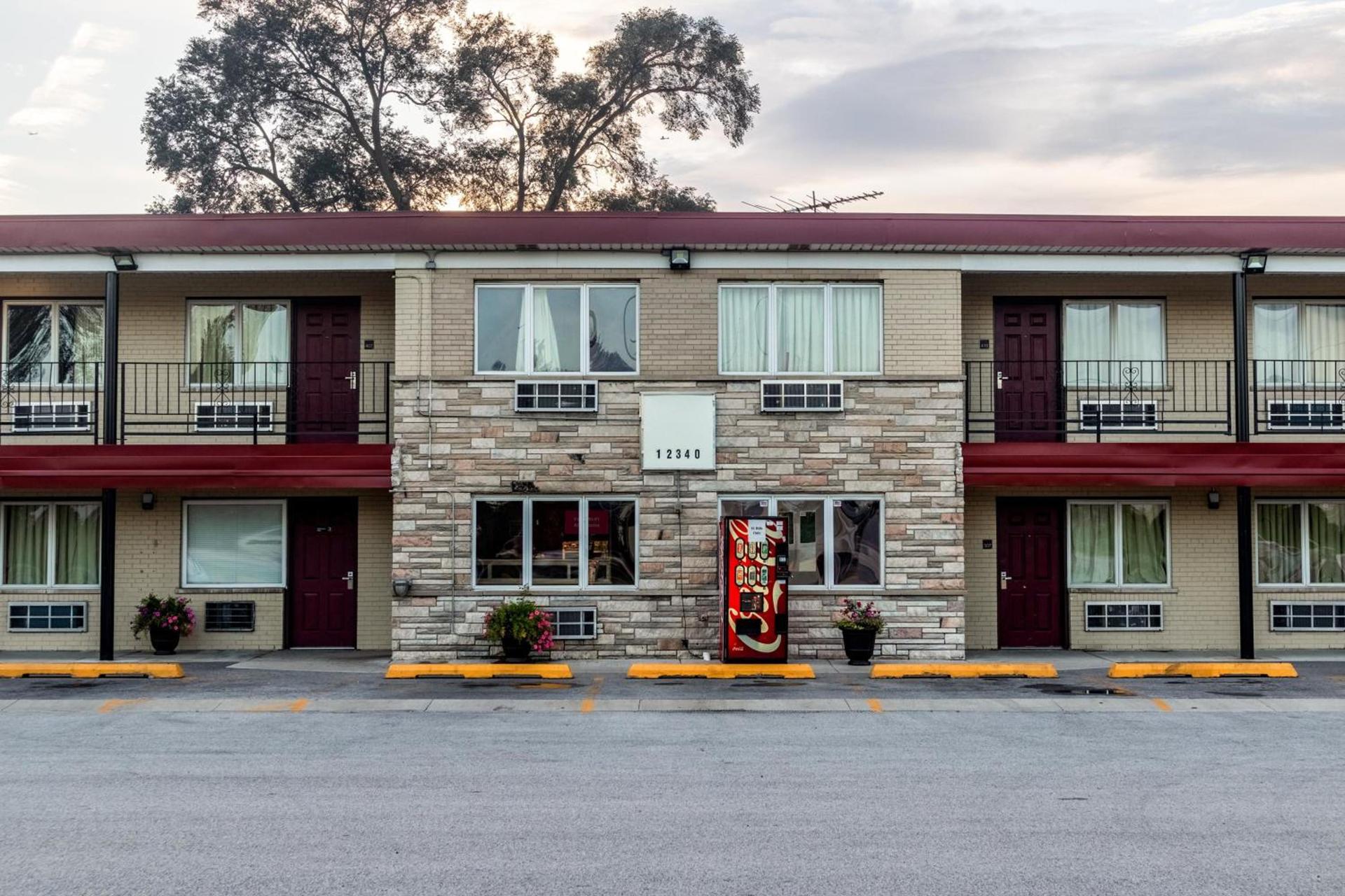 Red Roof Inn Chicago - Alsip photo 31
