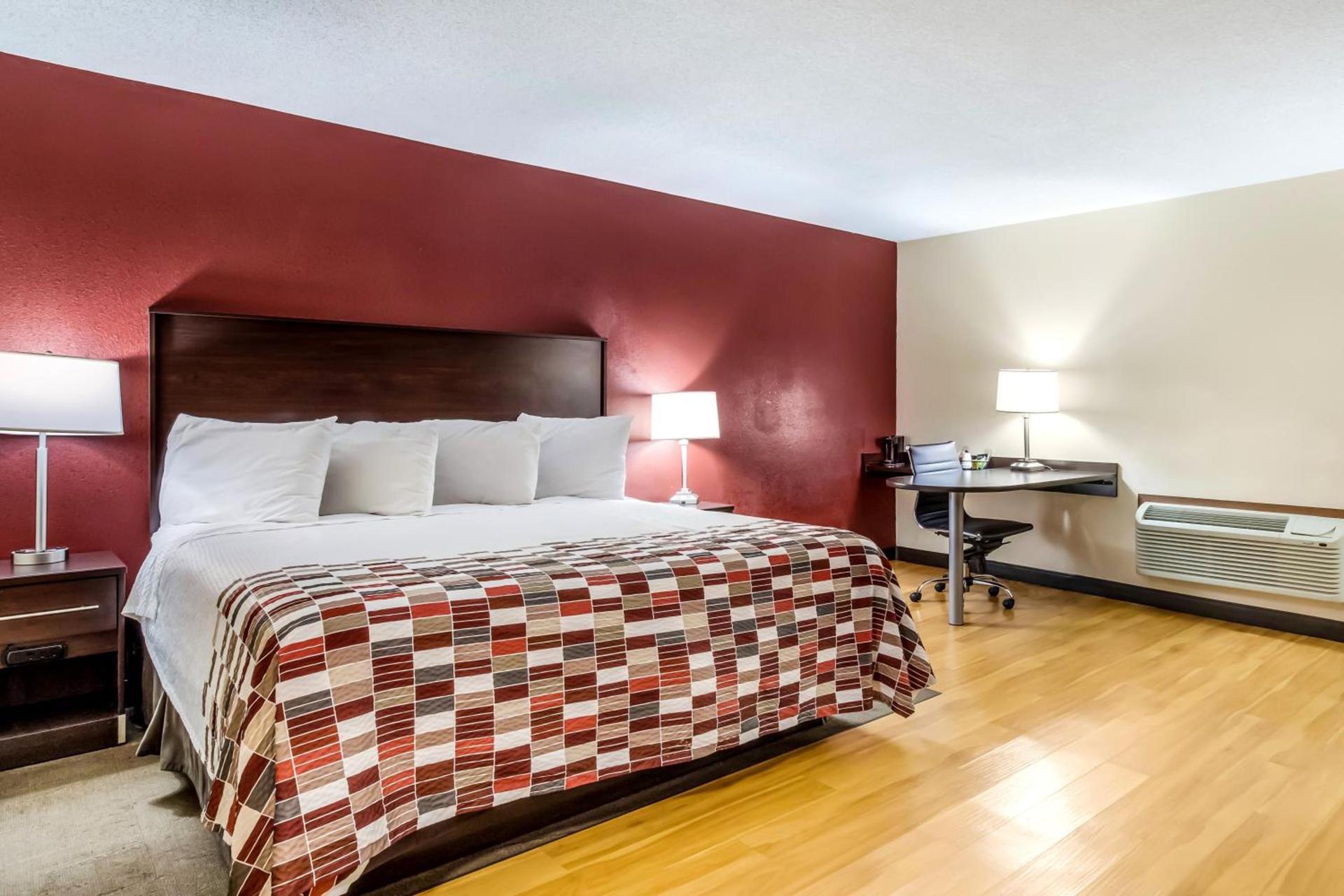 Red Roof Inn Chicago - Alsip photo 15