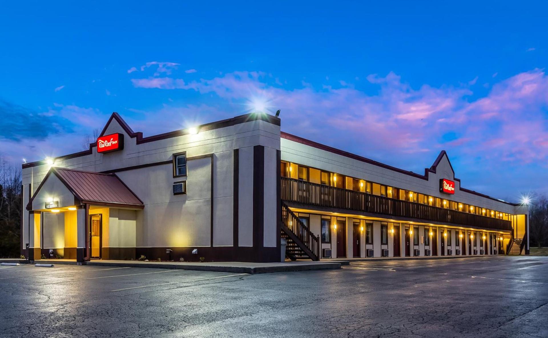 Red Roof Inn Scottsburg photo 6