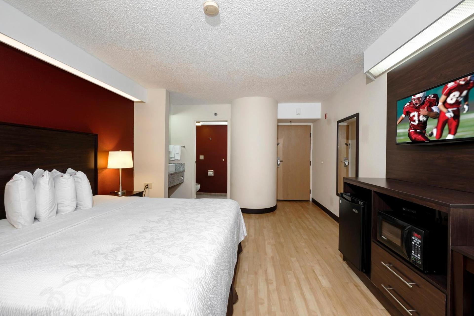 Red Roof Inn PLUS+ Palm Coast photo 24