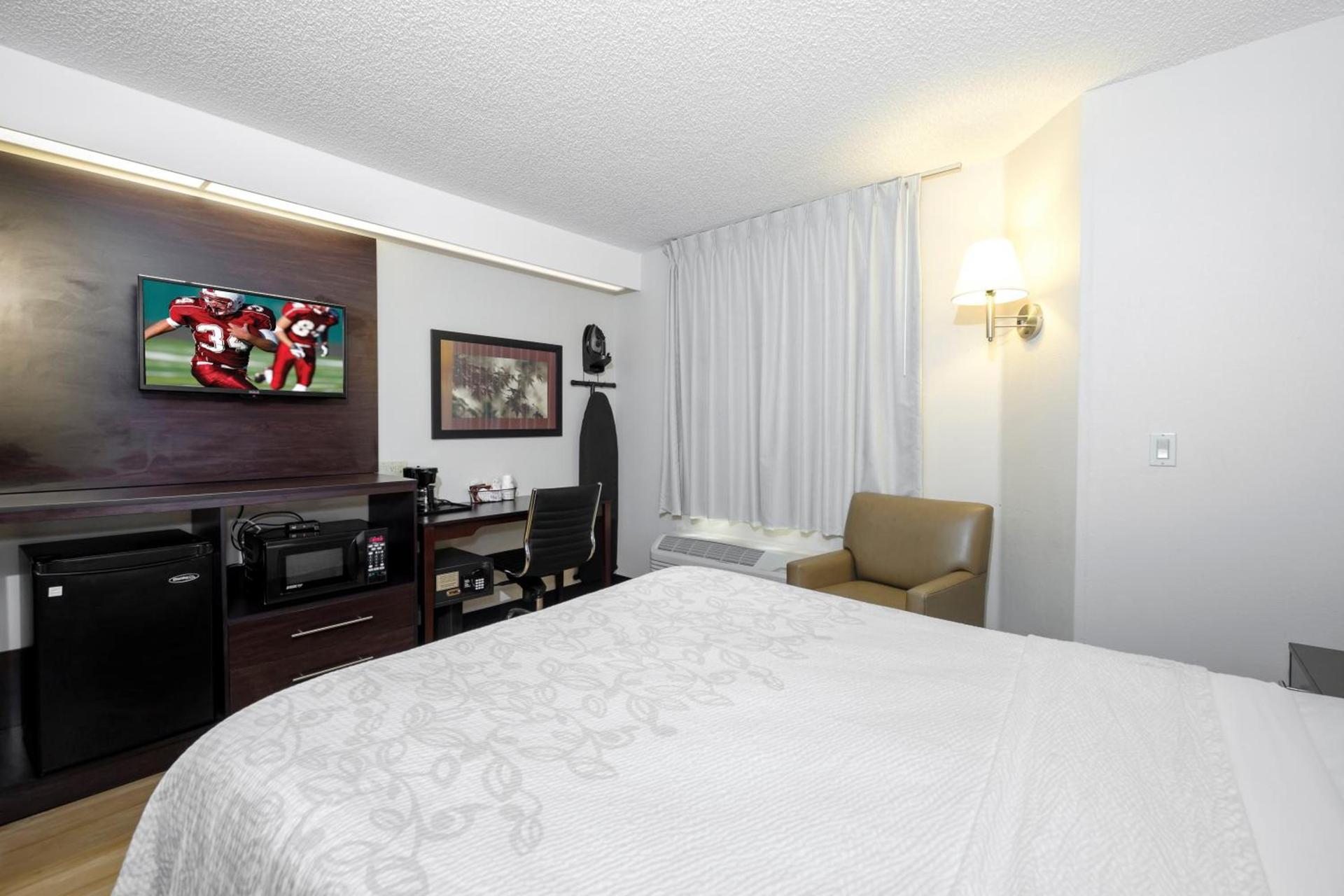 Red Roof Inn PLUS+ Palm Coast photo 30