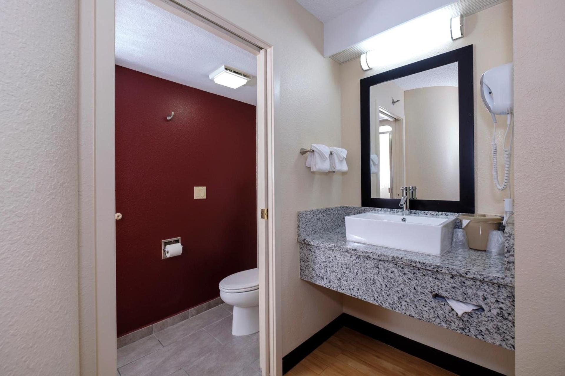 Red Roof Inn PLUS+ Palm Coast photo 37