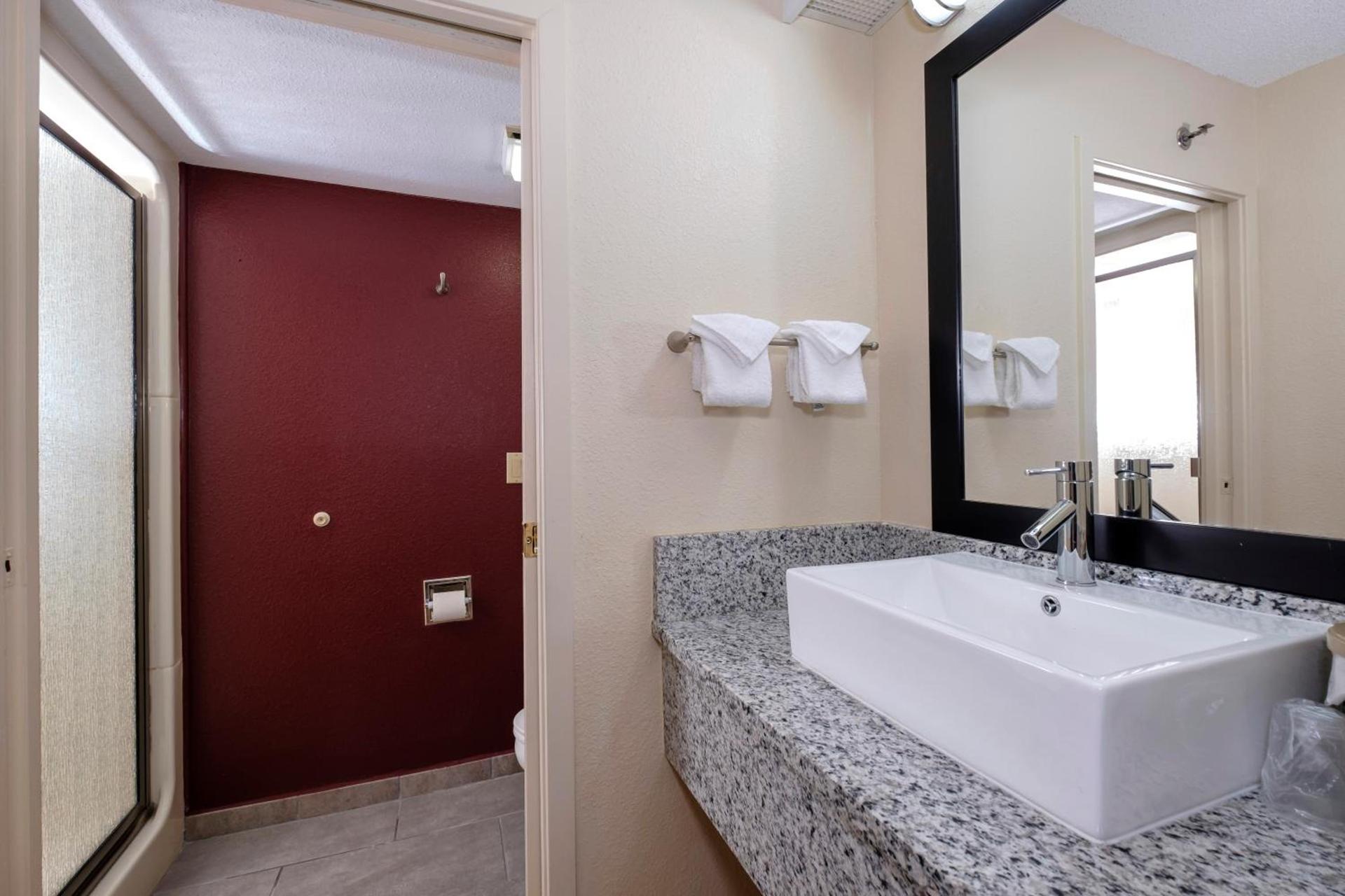 Red Roof Inn PLUS+ Palm Coast photo 35