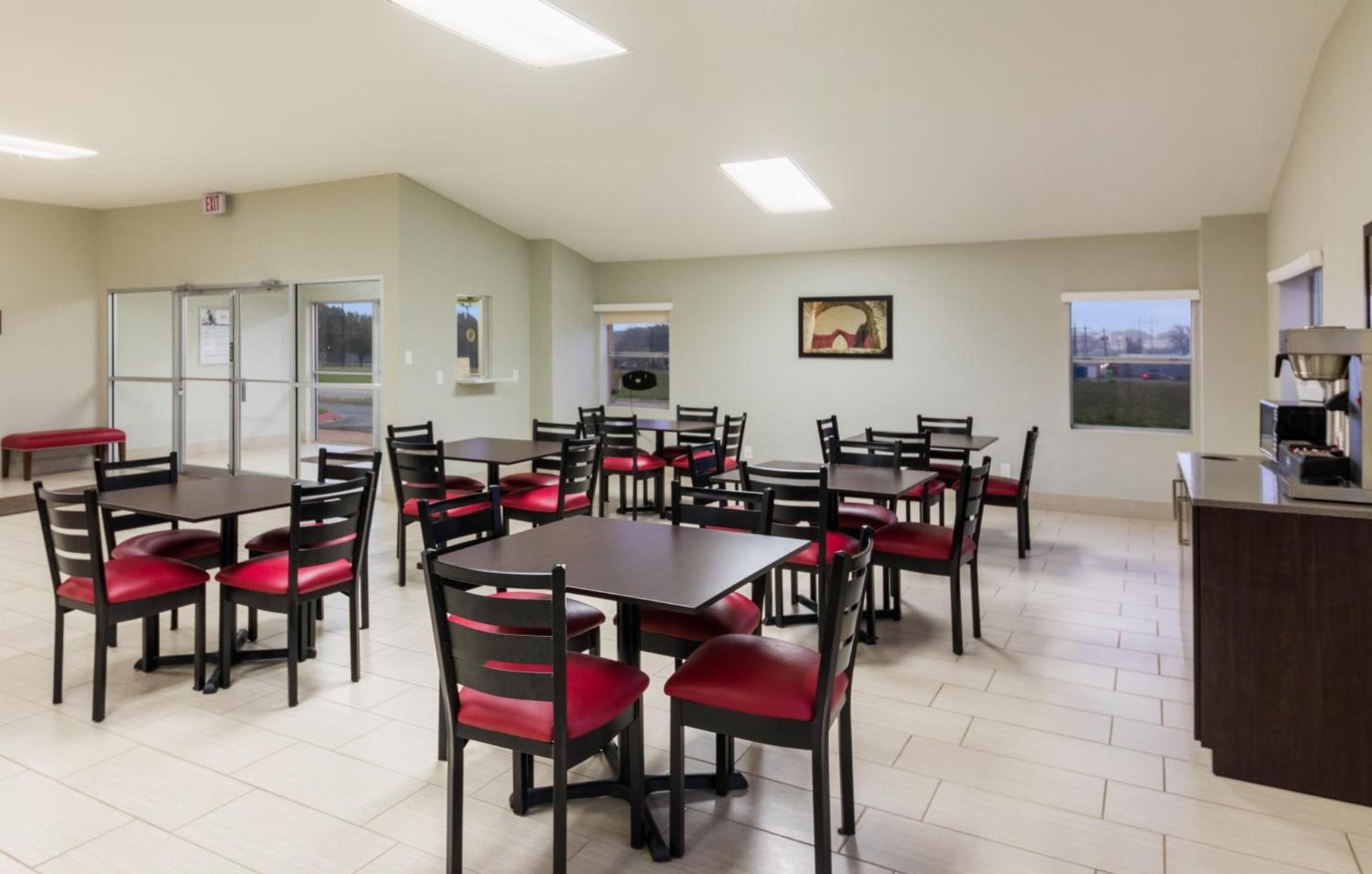 Red Roof Inn Temple photo 14