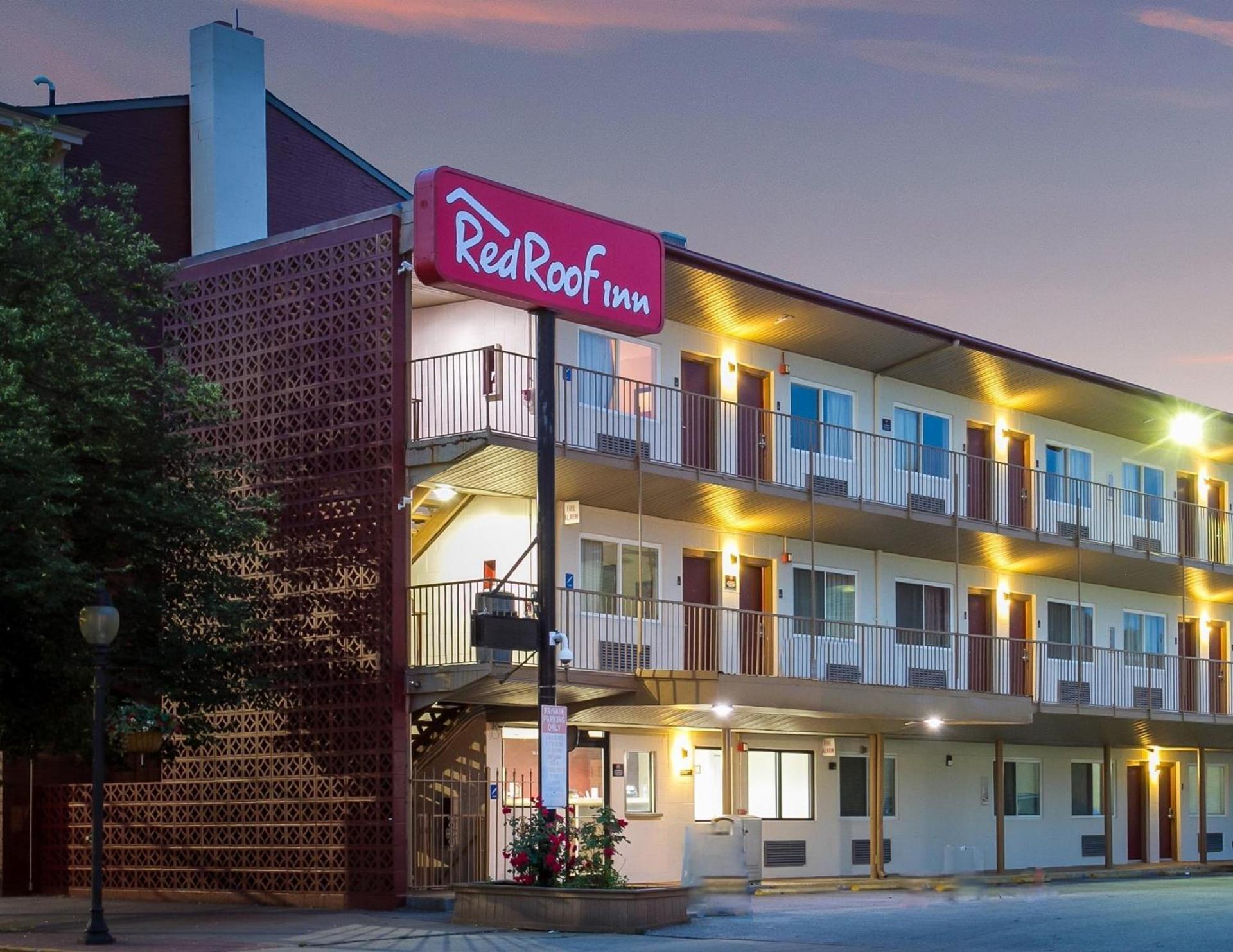 Red Roof Inn York Downtown photo 2