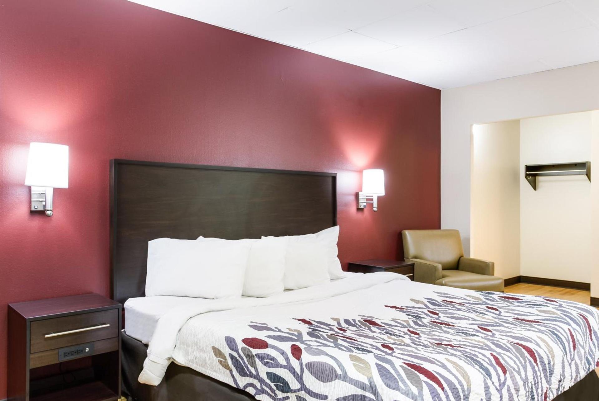 Red Roof Inn York Downtown photo 16