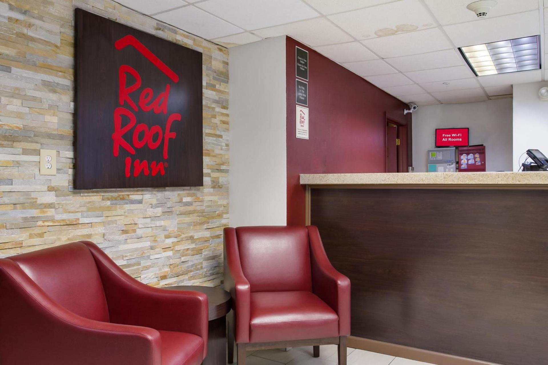 Red Roof Inn York Downtown photo 7