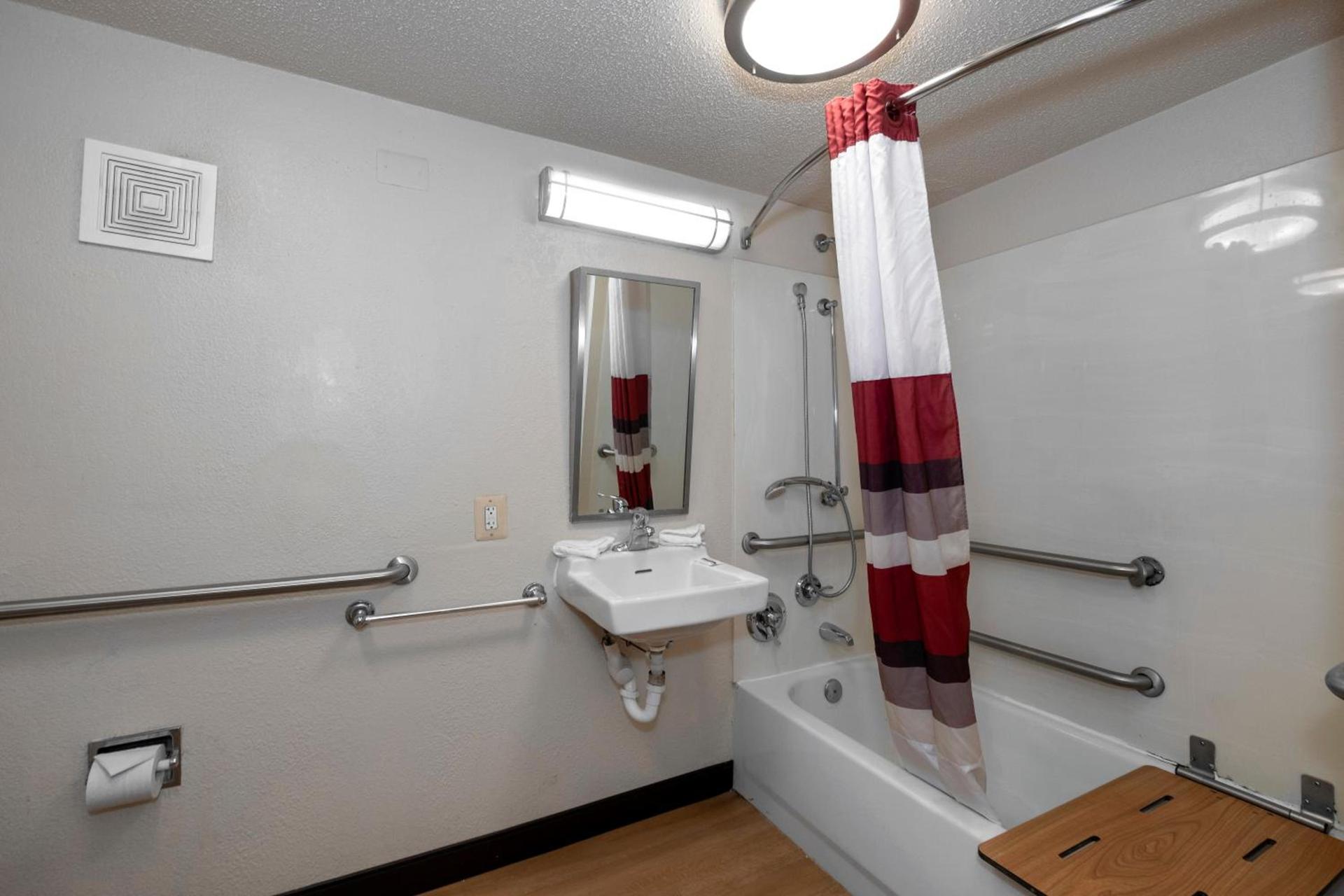 Red Roof Inn Washington DC-Lanham photo 30
