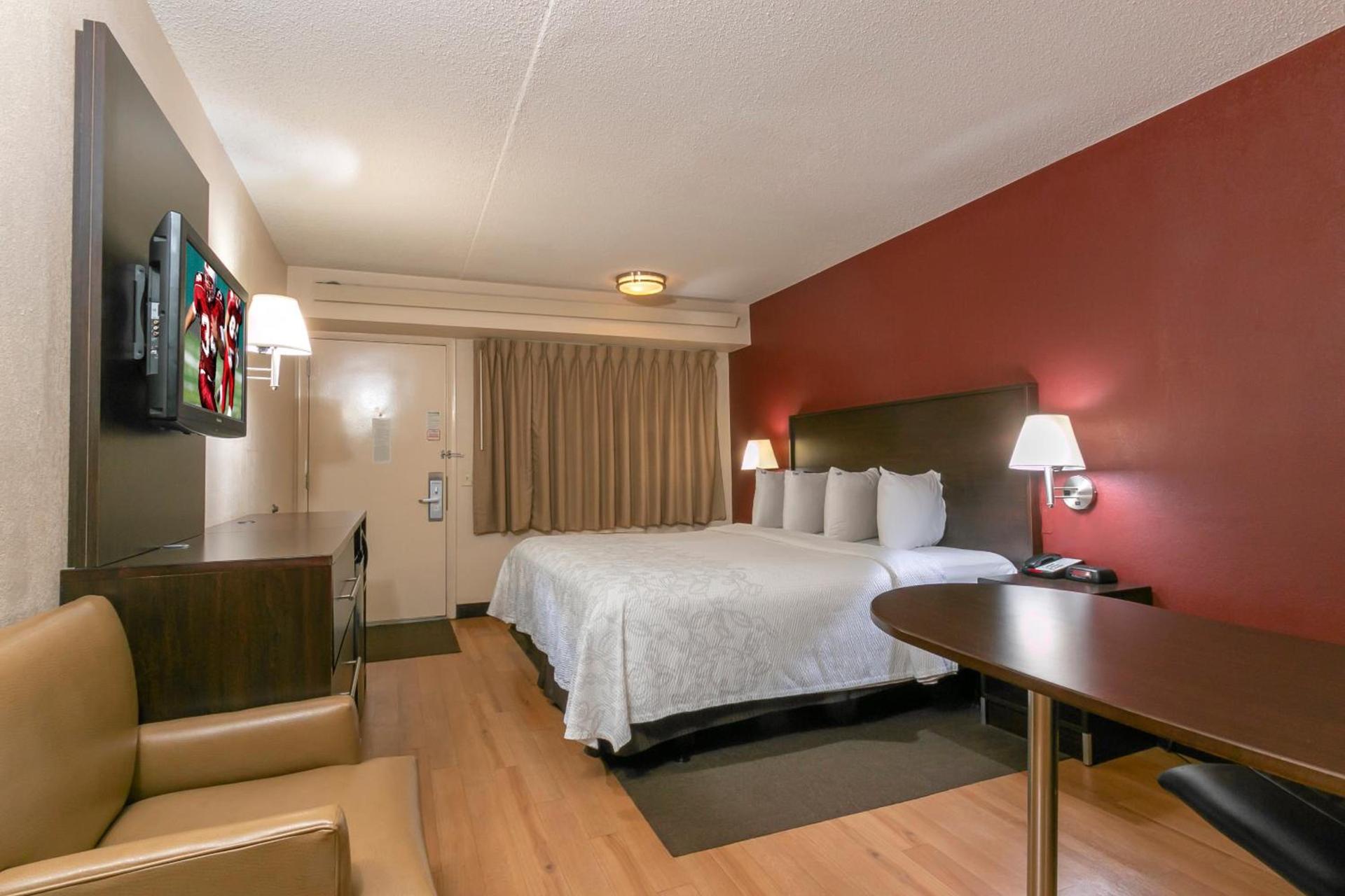 Red Roof Inn PLUS+ Columbus-Ohio State University OSU photo 12