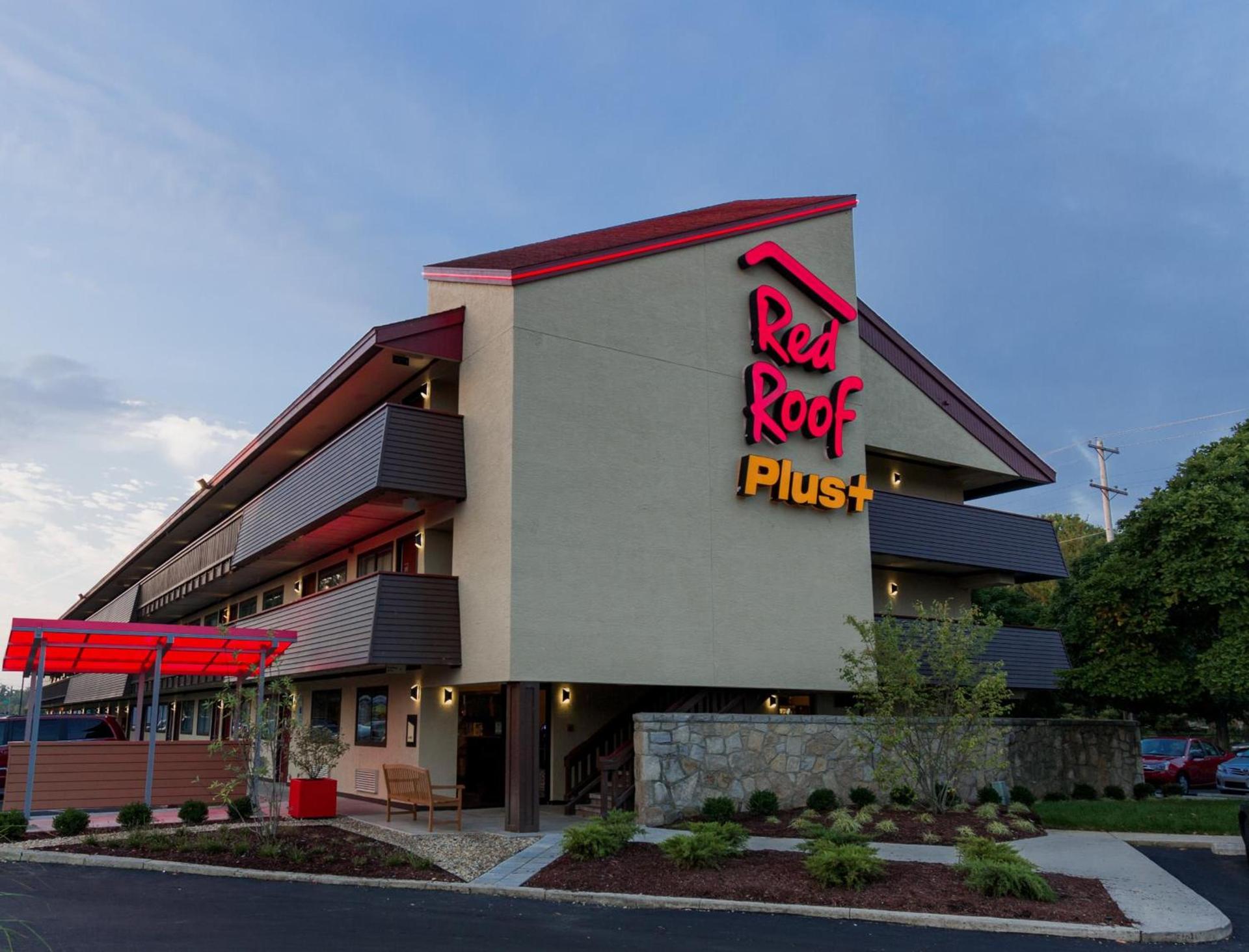 Red Roof Inn PLUS+ Columbus-Ohio State University OSU photo 2
