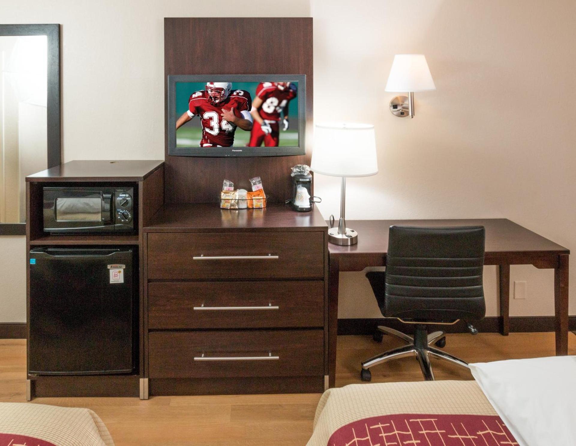 Red Roof Inn PLUS+ Columbus-Ohio State University OSU photo 23