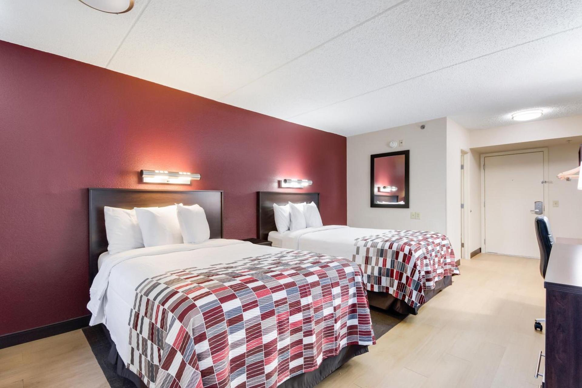 Red Roof Inn Laredo photo 23