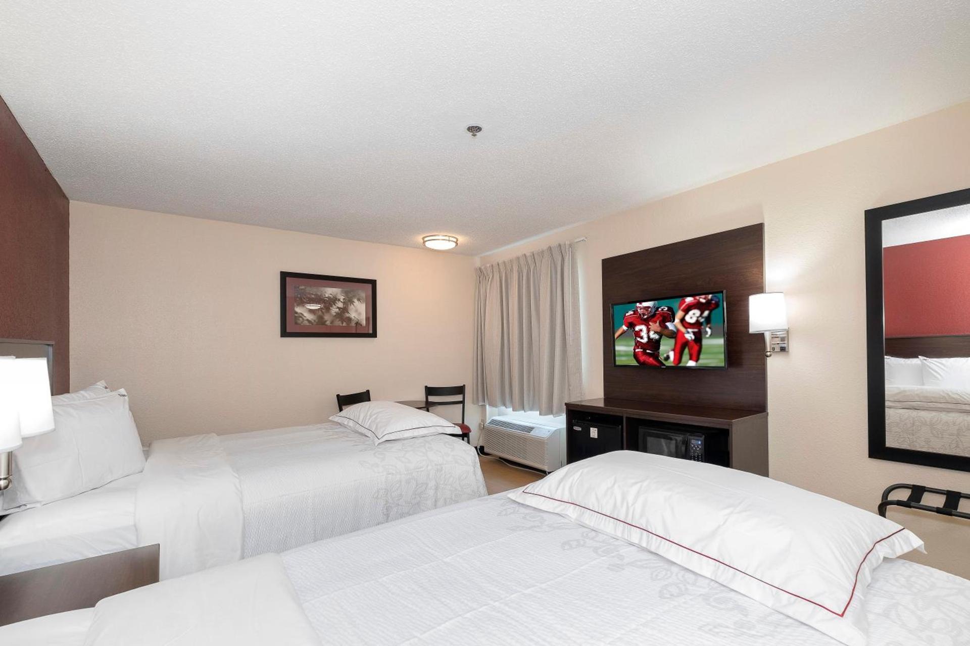 Red Roof Inn PLUS+ Jacksonville – Southpoint photo 15