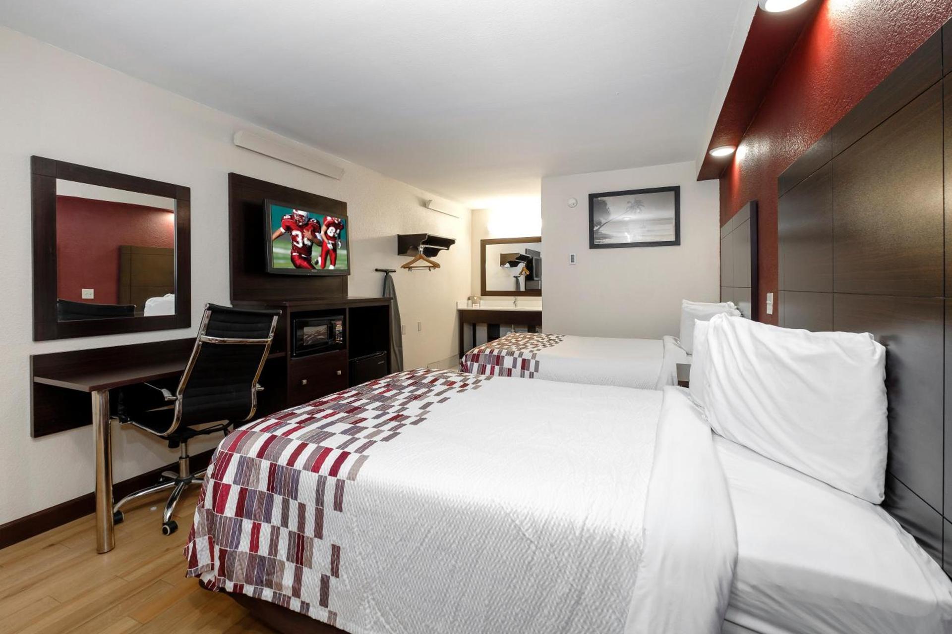 Red Roof Inn Tallahassee - University photo 13
