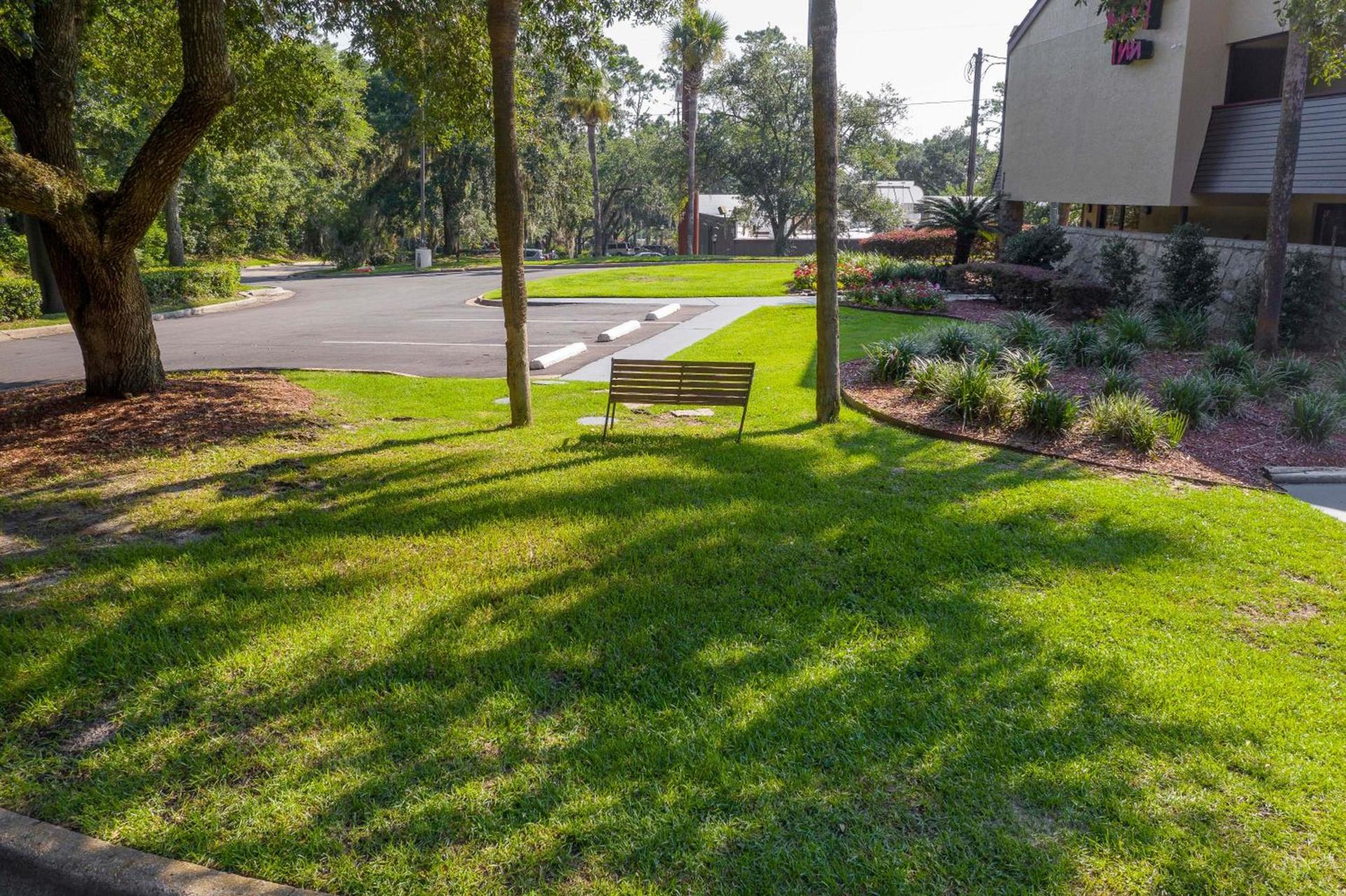 Red Roof Inn Tallahassee - University photo 5