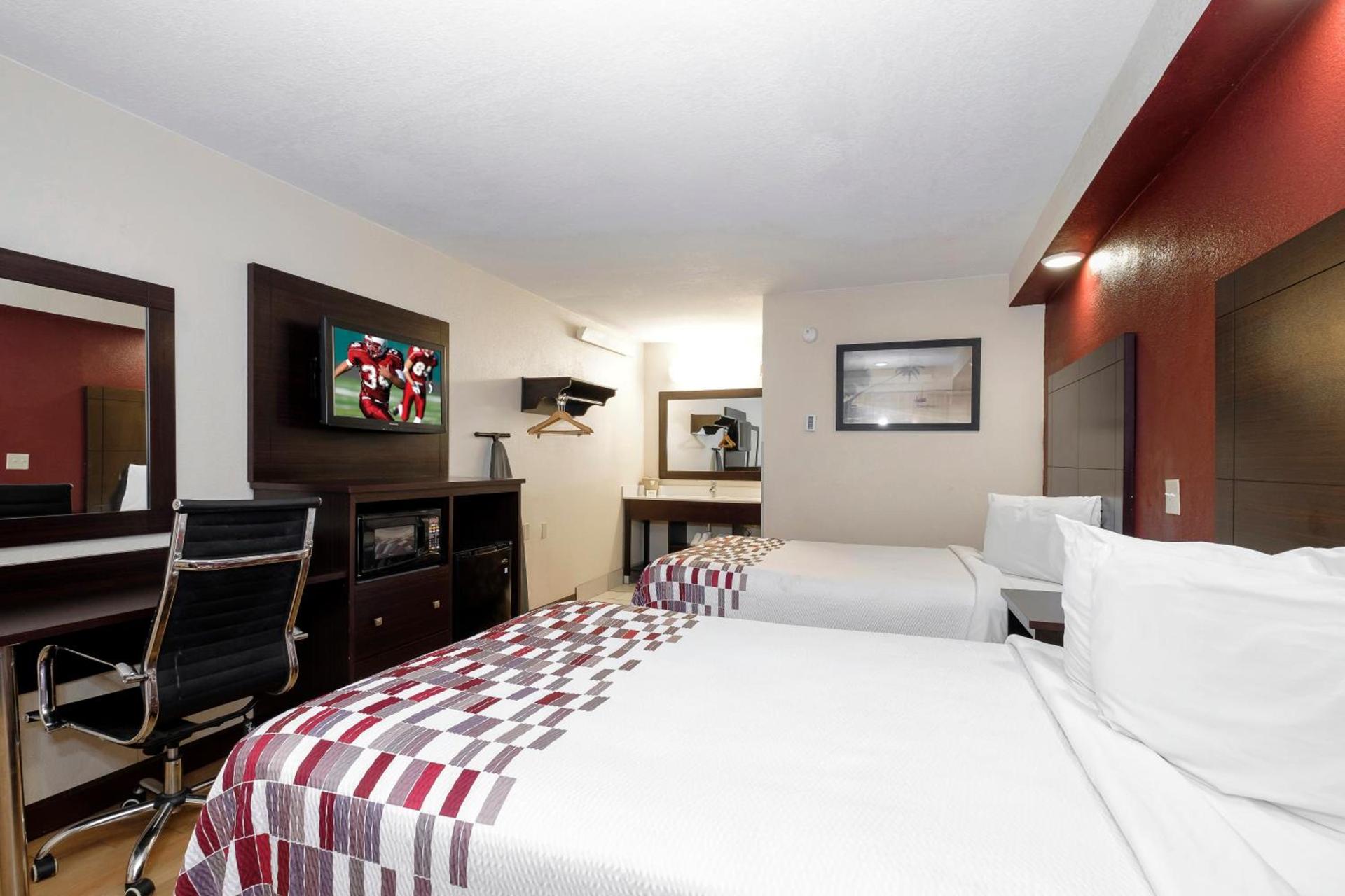 Red Roof Inn Tallahassee - University photo 16