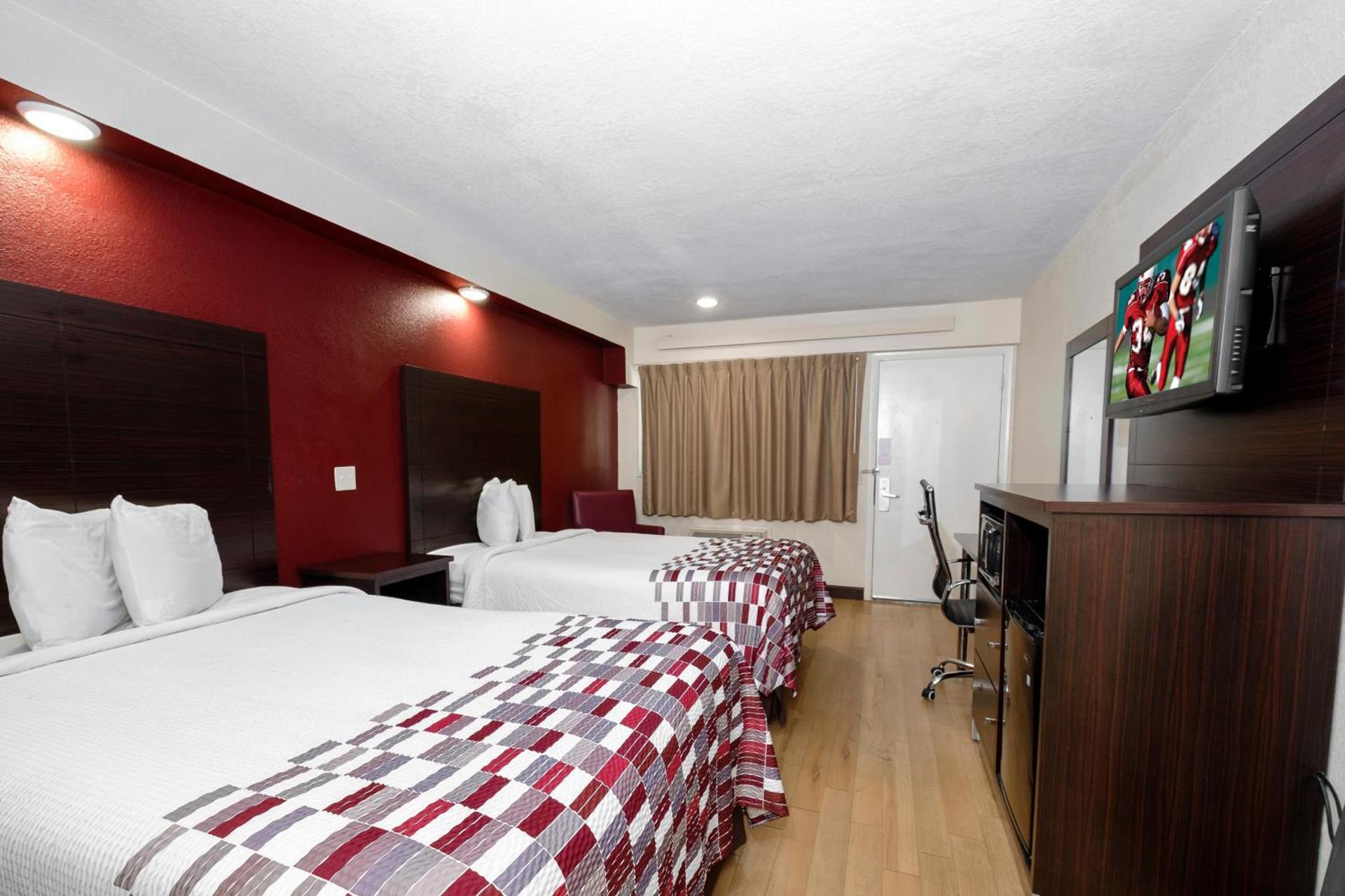 Red Roof Inn Tallahassee - University photo 15