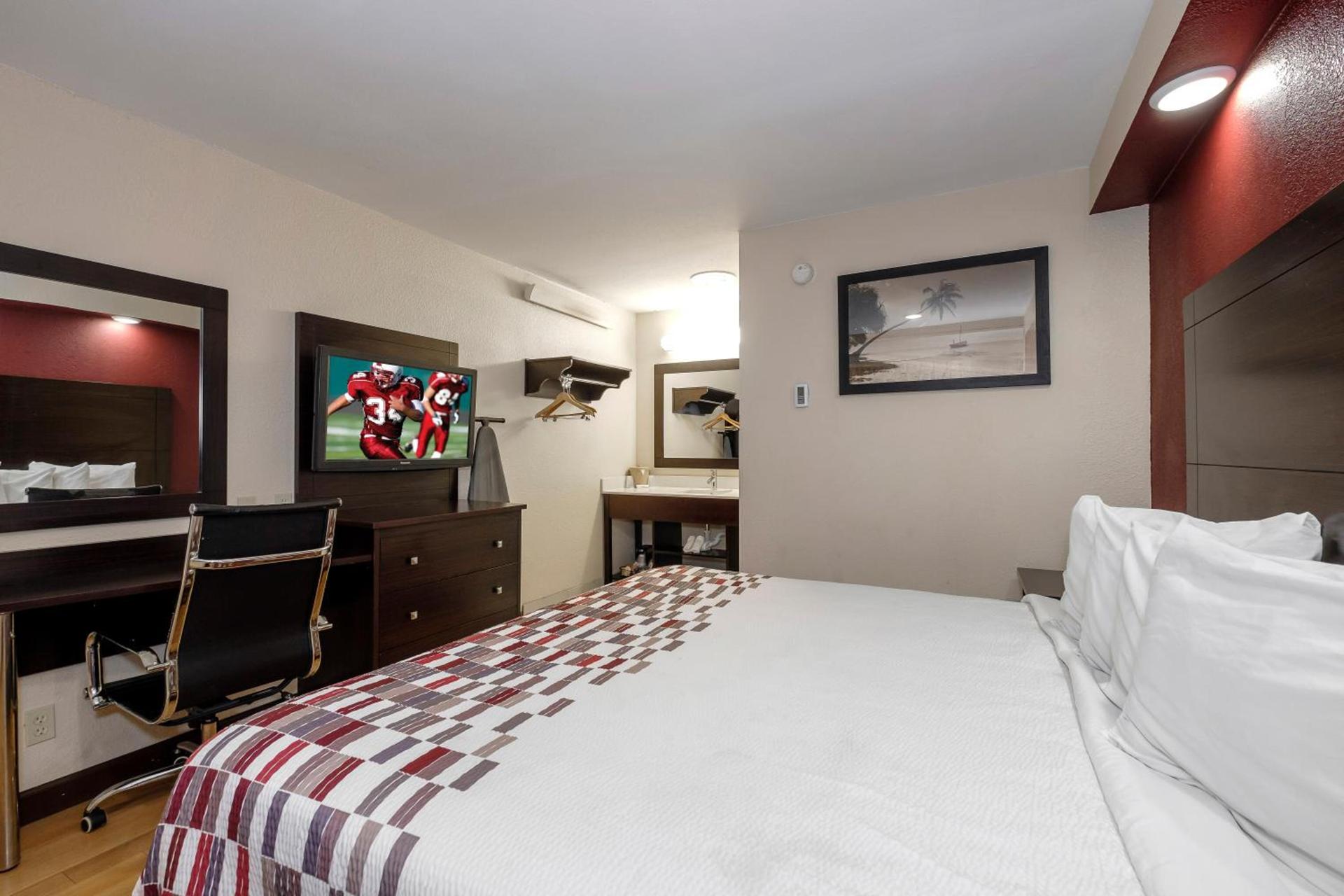 Red Roof Inn Tallahassee - University photo 18