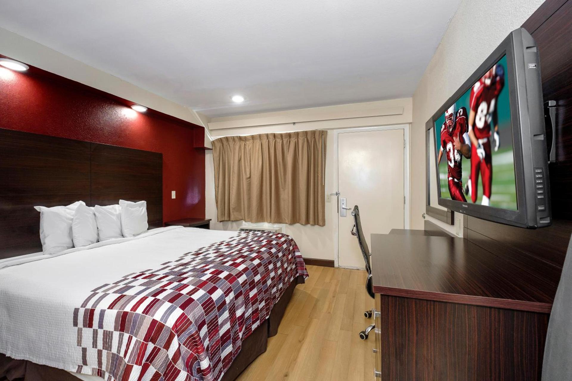 Red Roof Inn Tallahassee - University photo 19