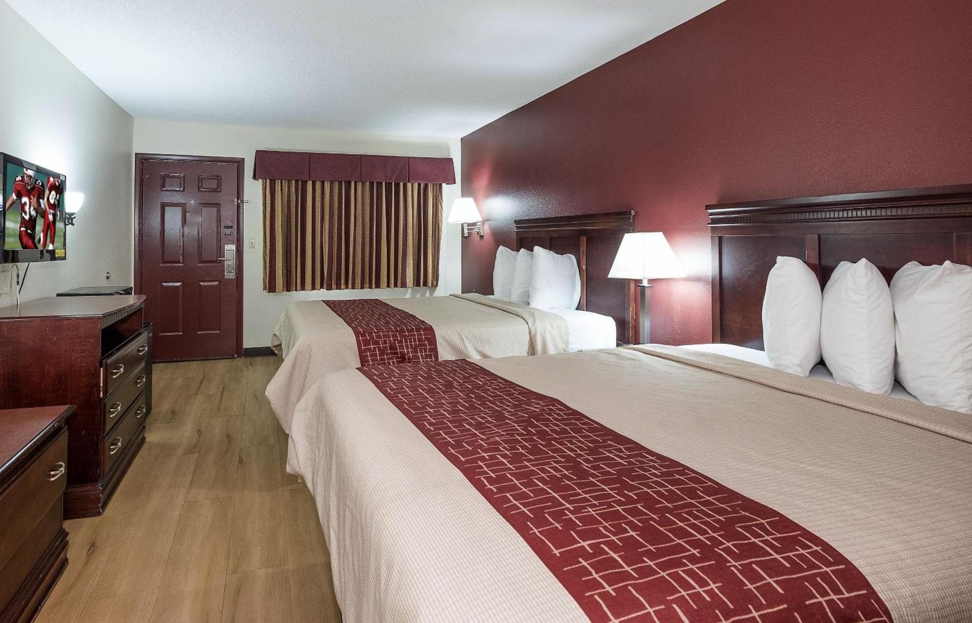 Red Roof Inn Chipley photo 8