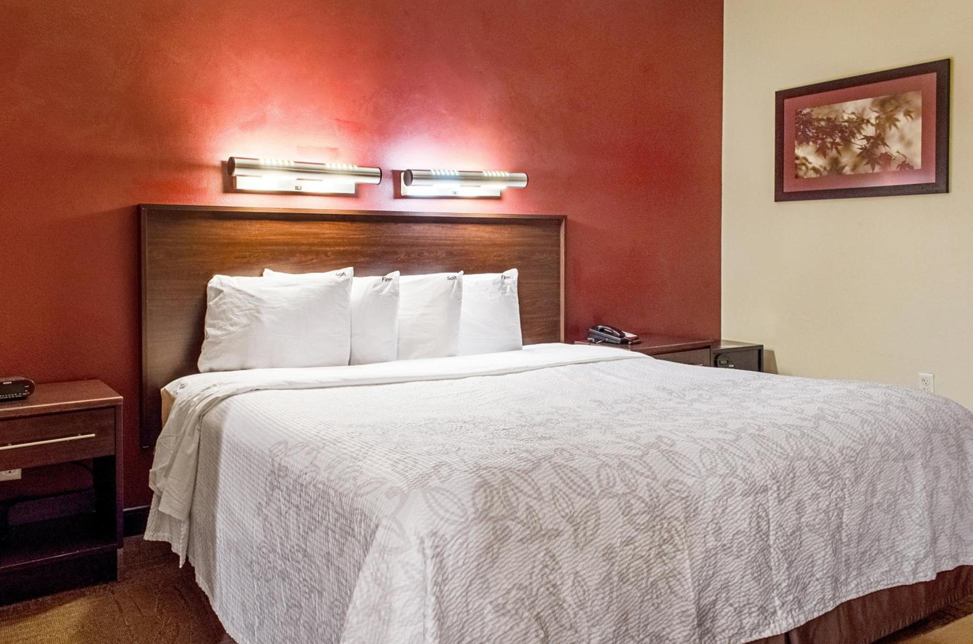 Red Roof Inn PLUS Henderson photo 10