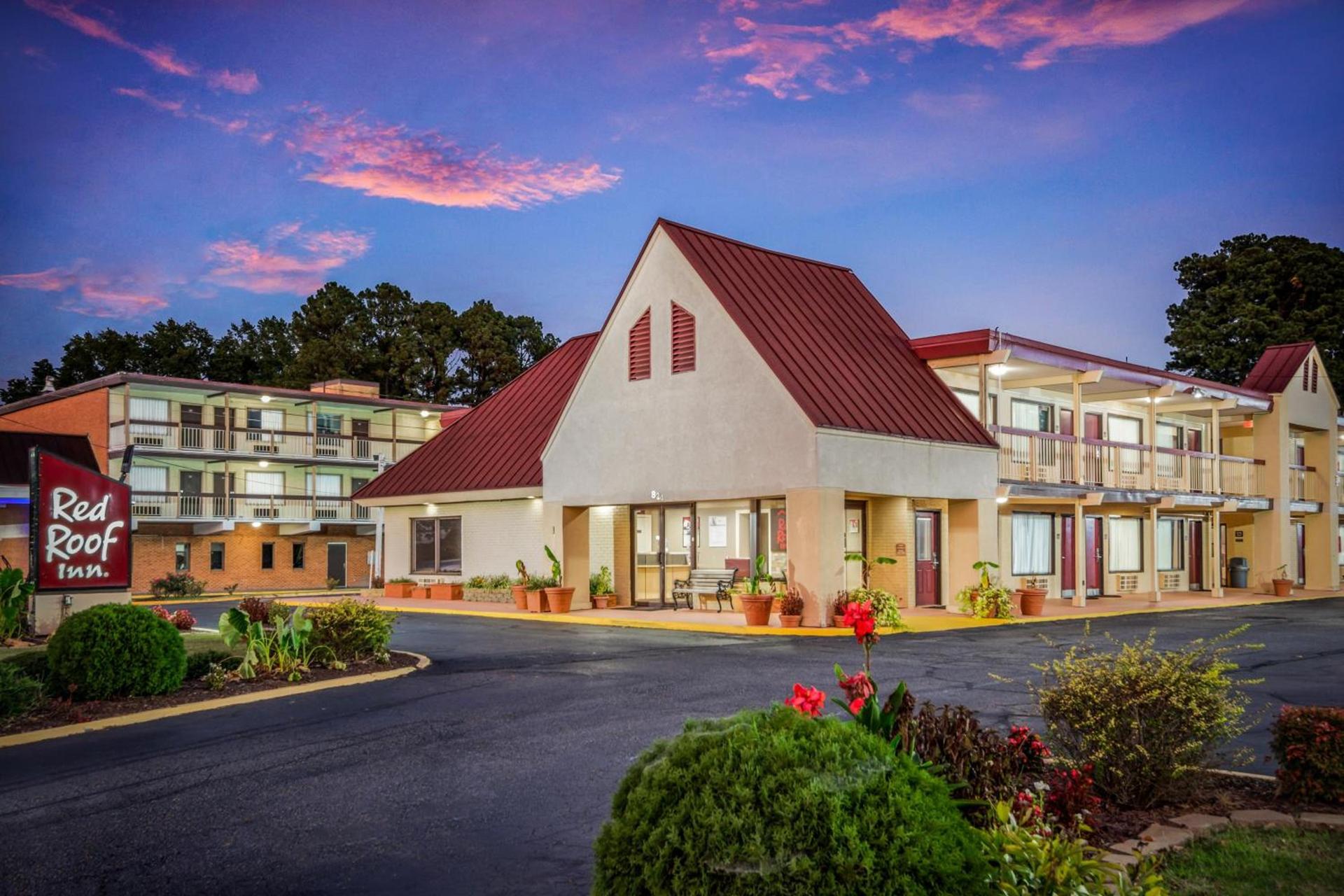 Red Roof Inn Williamsburg photo 4