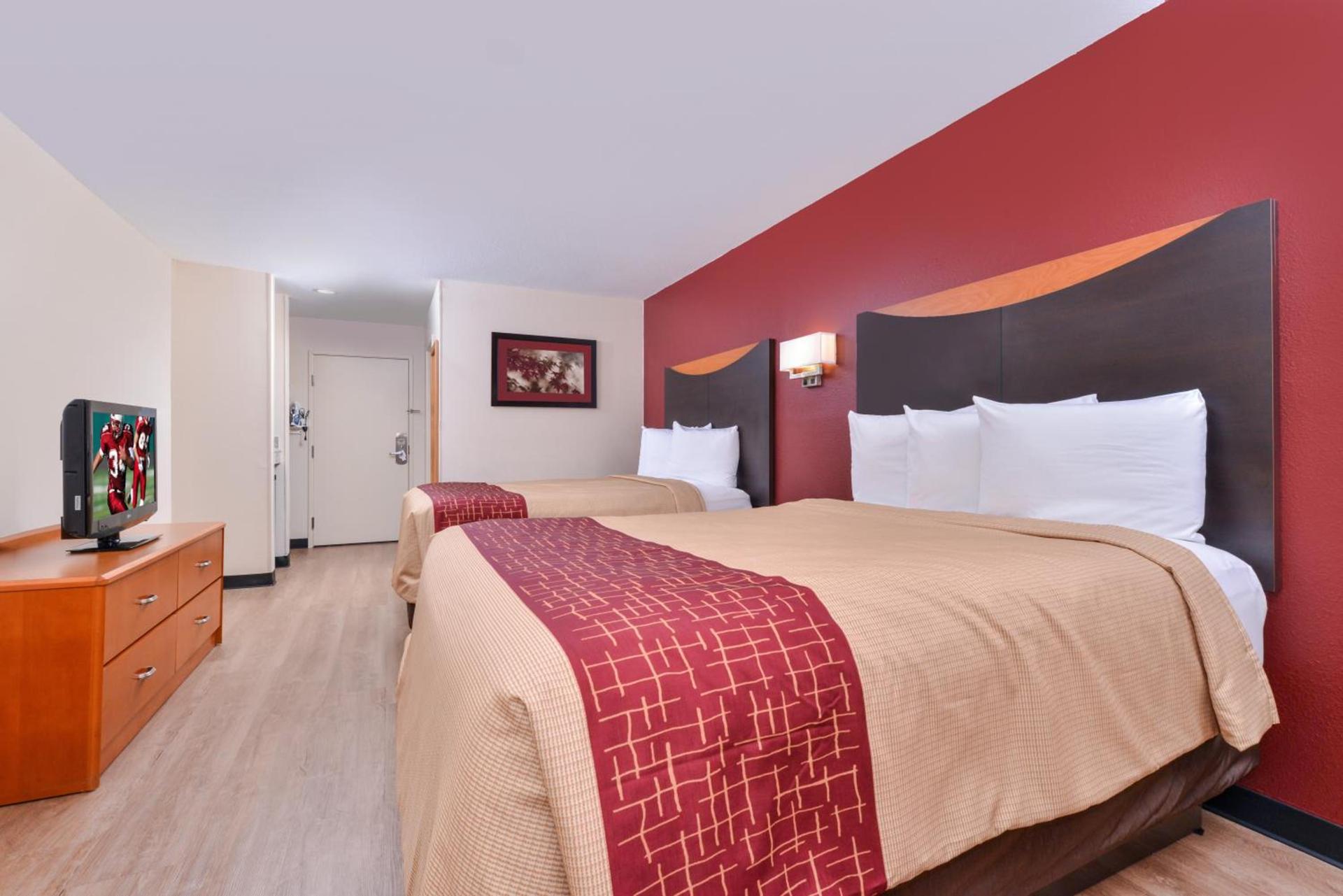 Red Roof Inn & Suites Danville, IL photo 20