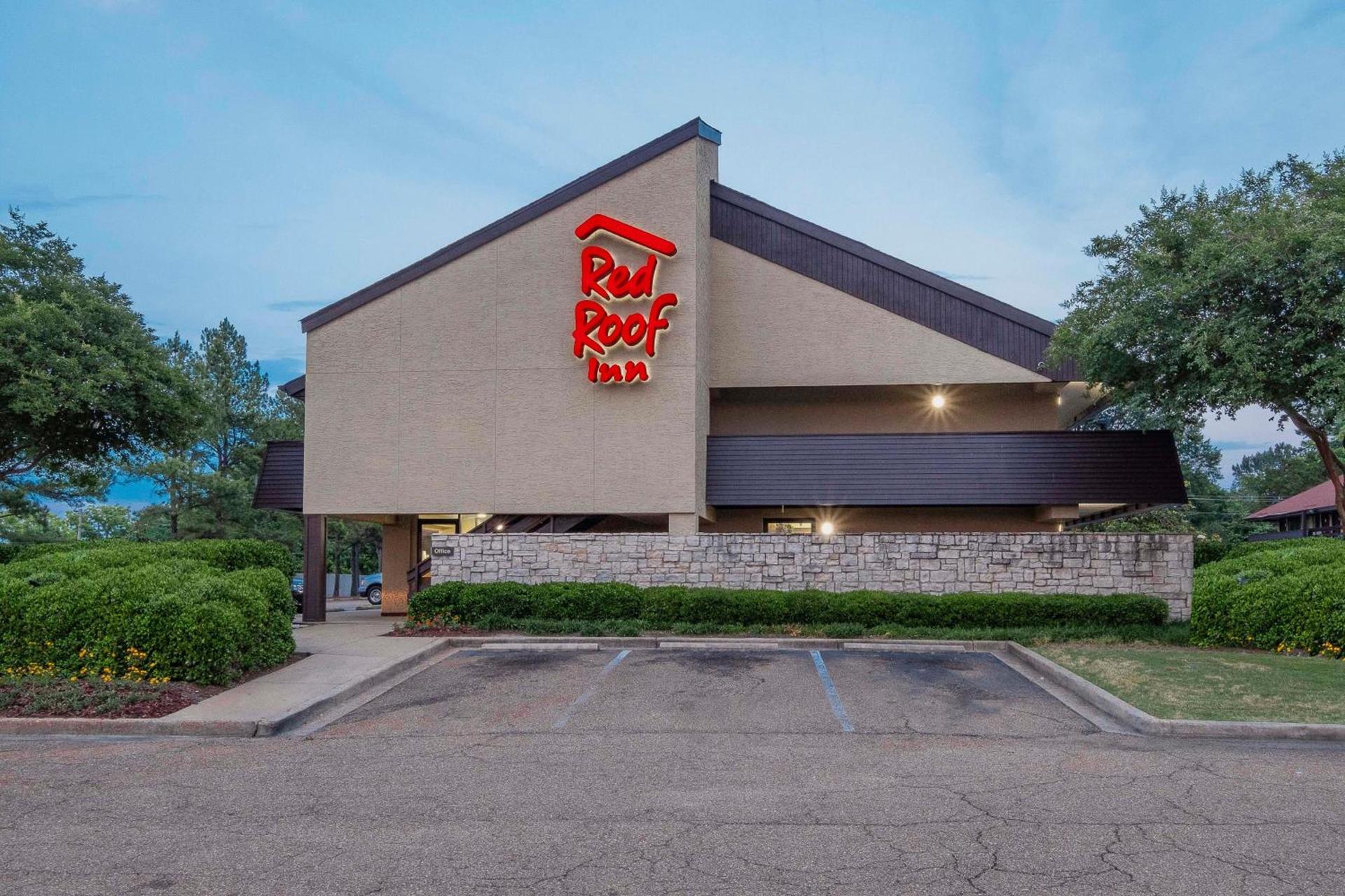 Red Roof Inn Jackson North – Ridgeland photo 22