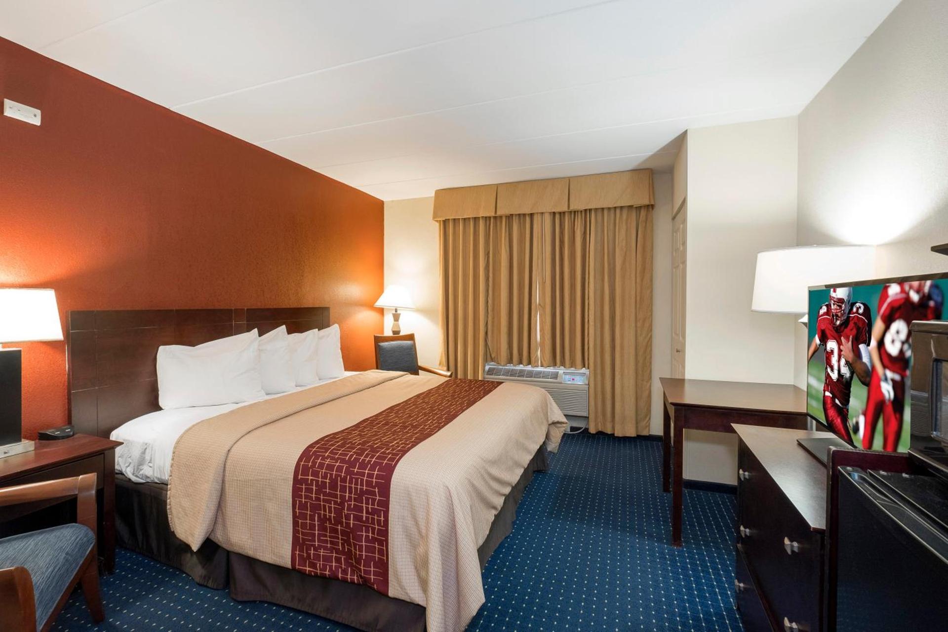 Red Roof Inn Annapolis photo 14