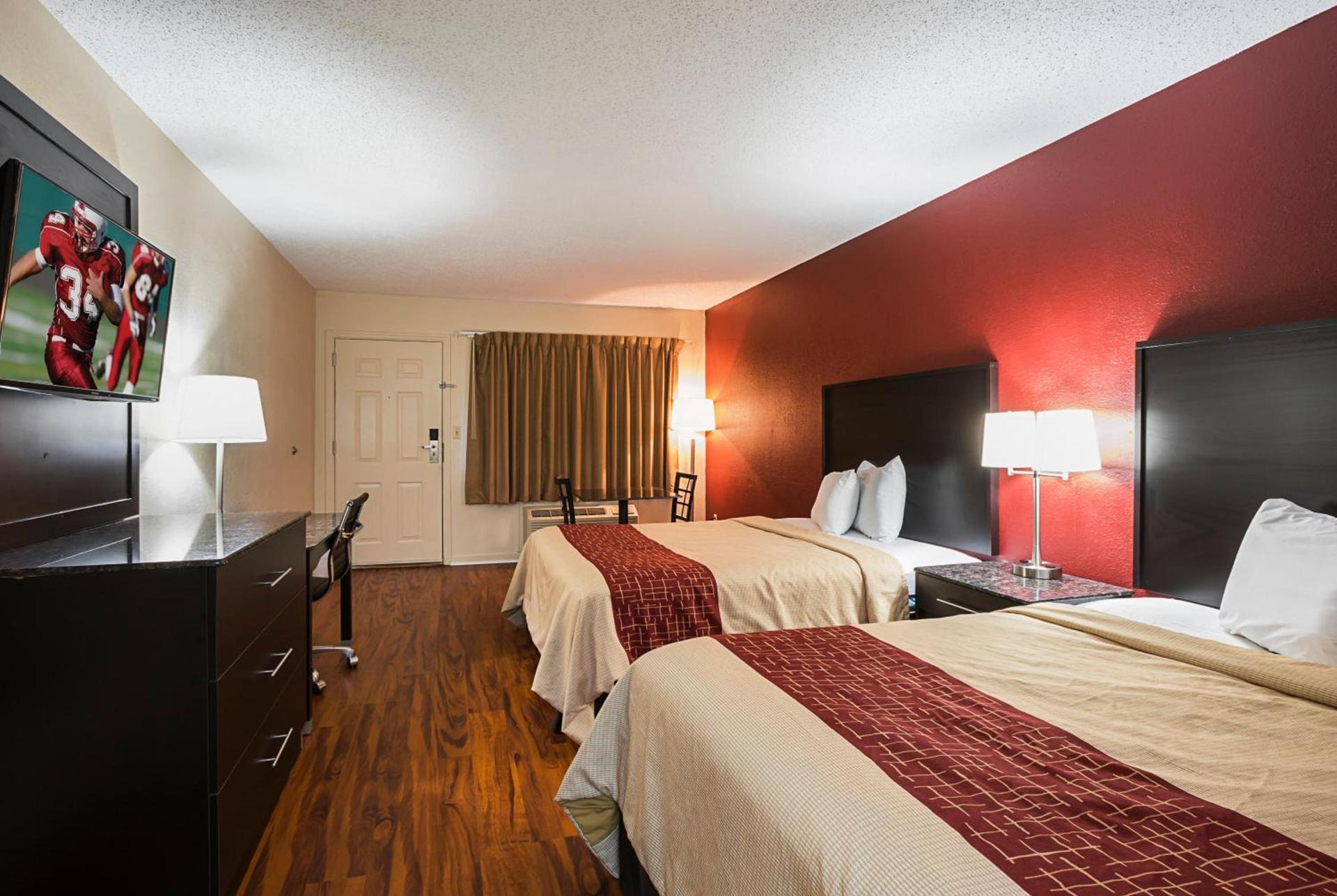 Red Roof Inn & Suites Scottsboro photo 20