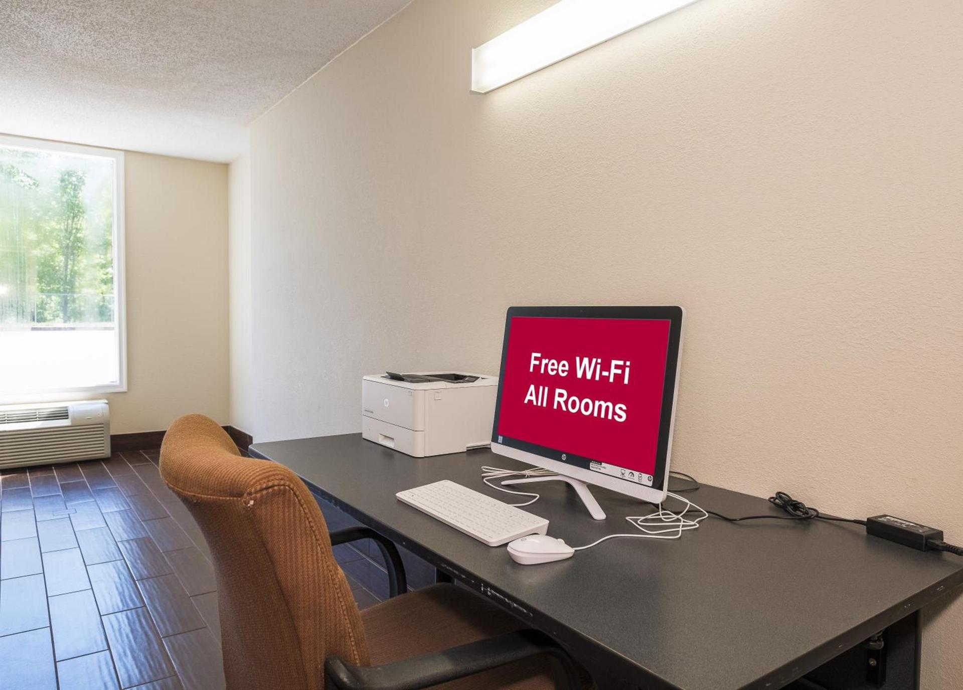 Red Roof Inn Dumfries-Quantico photo 8