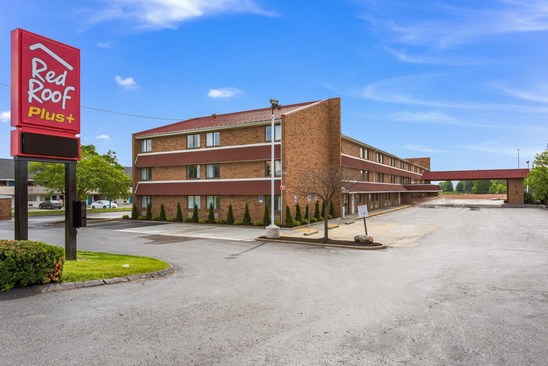 Red Roof Inn PLUS+ Columbus - Worthington photo 2