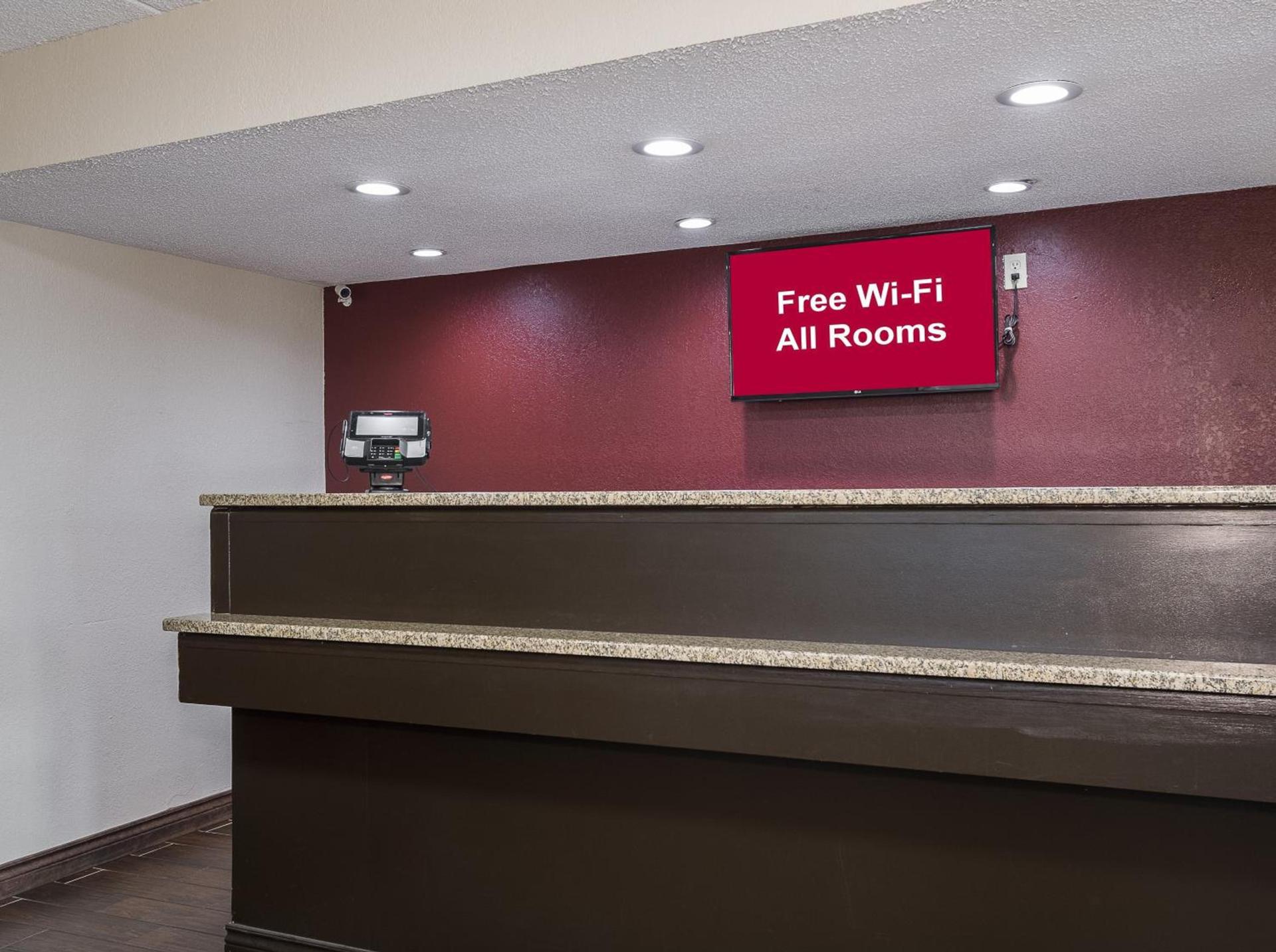 Red Roof Inn Cincinnati East - Beechmont photo 6