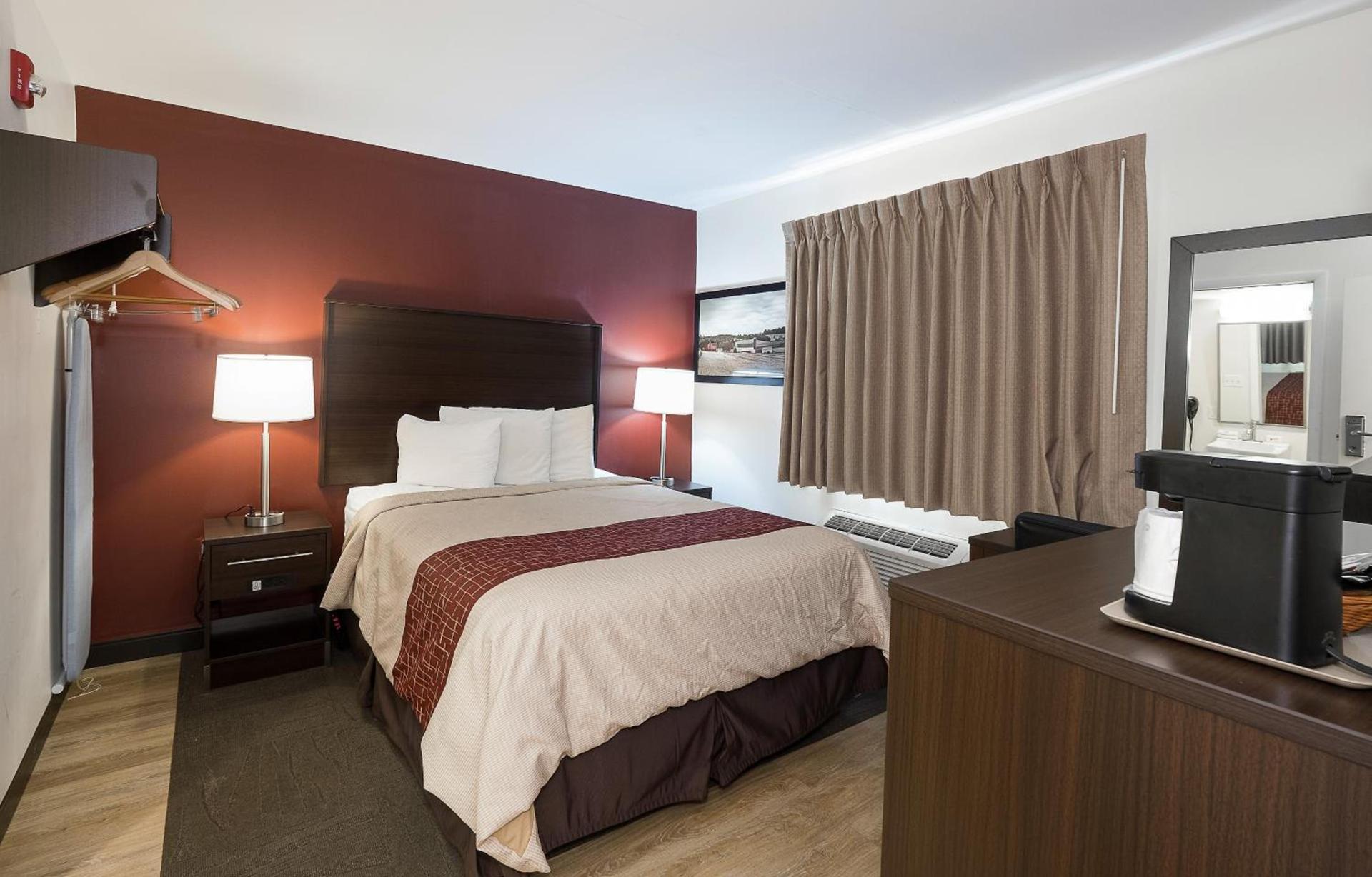 Red Roof Inn Lancaster Strasburg photo 20