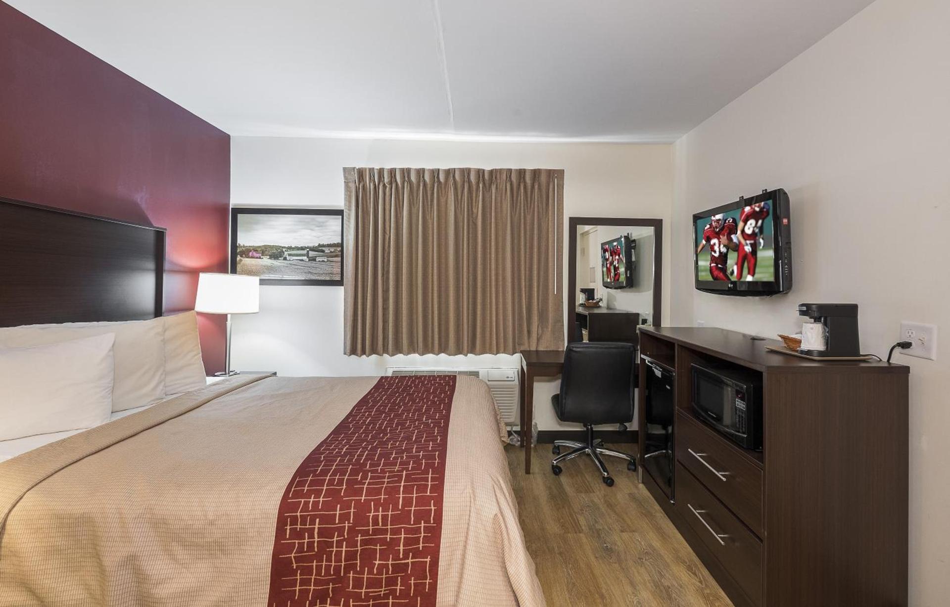 Red Roof Inn Lancaster Strasburg photo 23