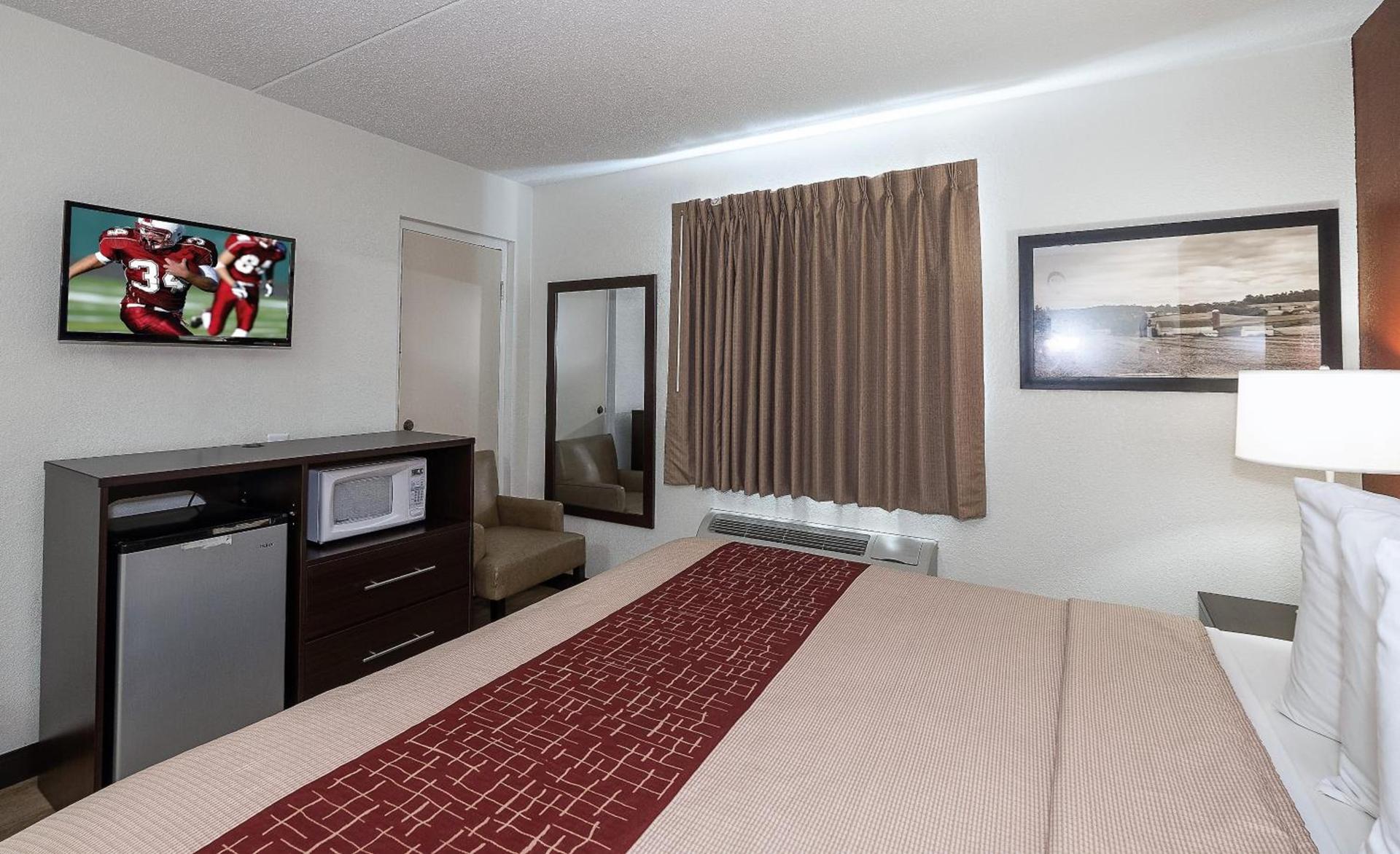 Red Roof Inn Lancaster Strasburg photo 24