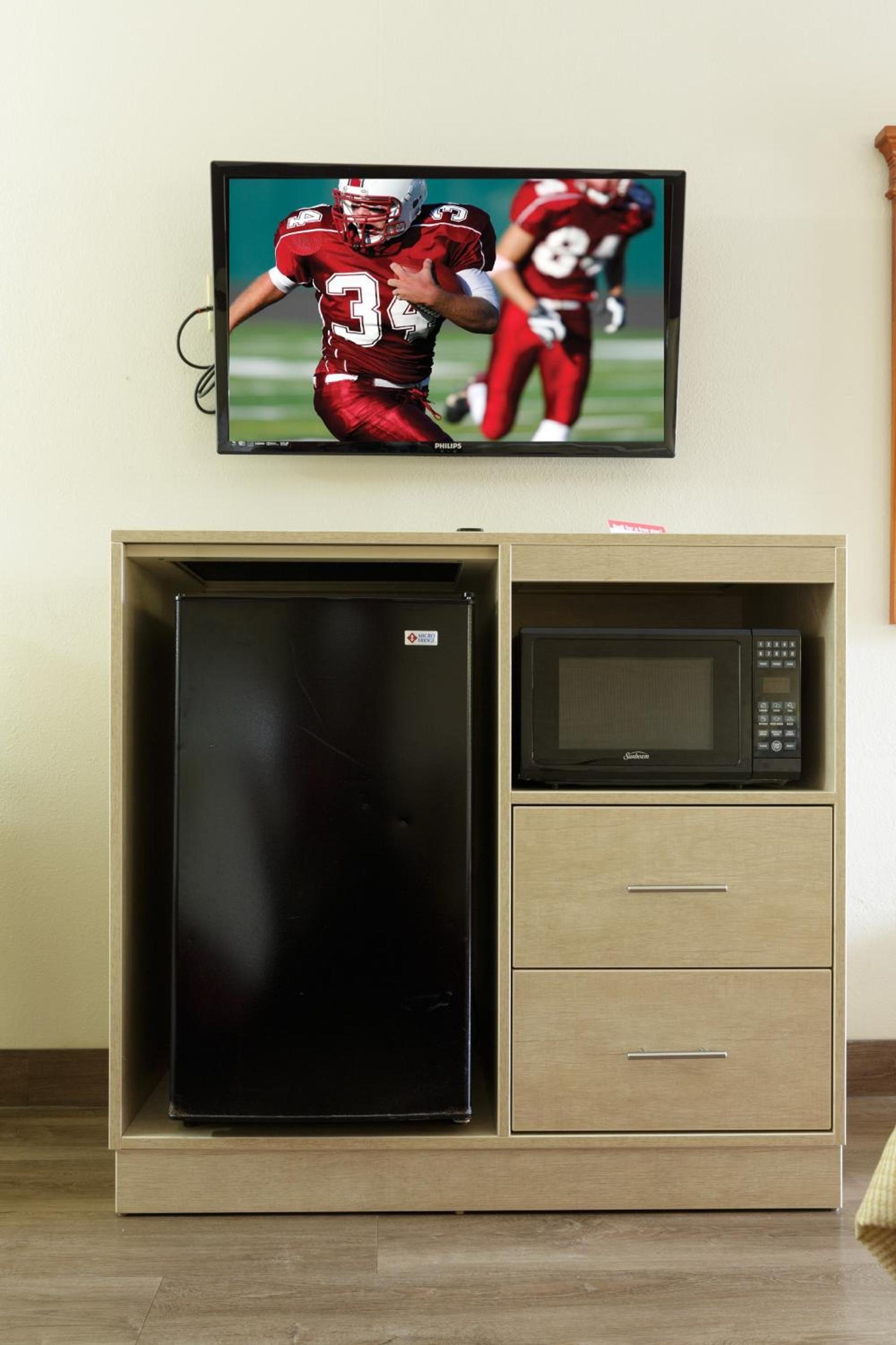 Red Roof Inn & Suites Pigeon Forge Parkway photo 29